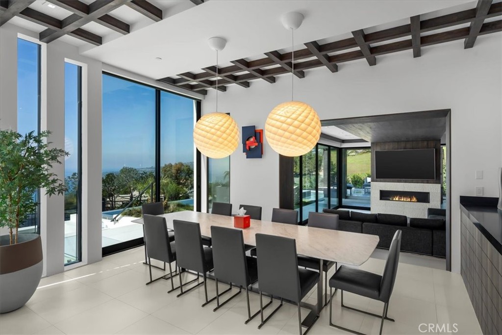 2935 Vista del Mar