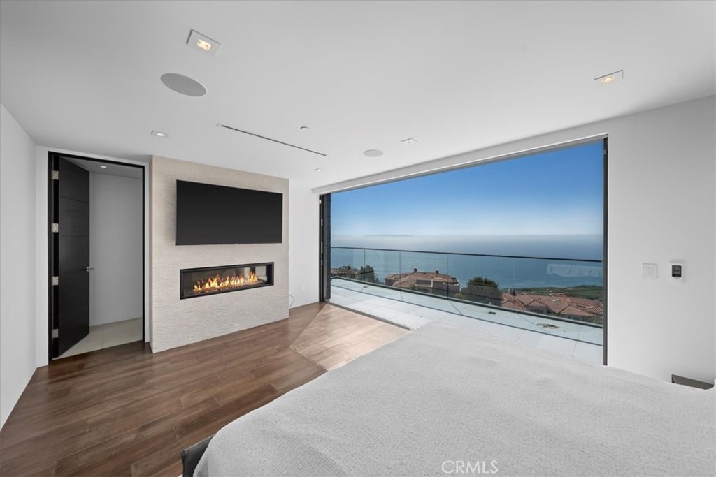 2935 Vista del Mar