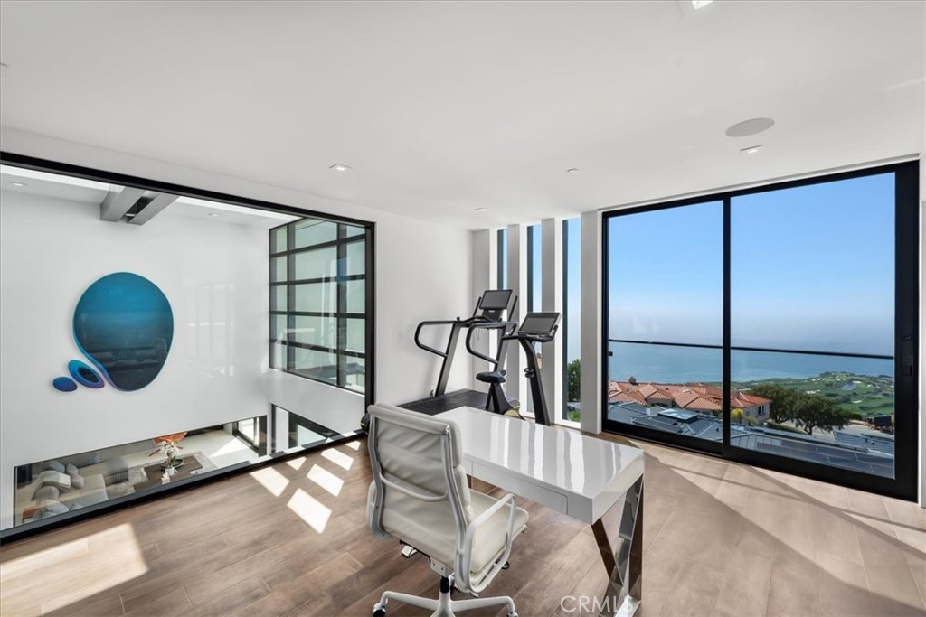 2935 Vista del Mar