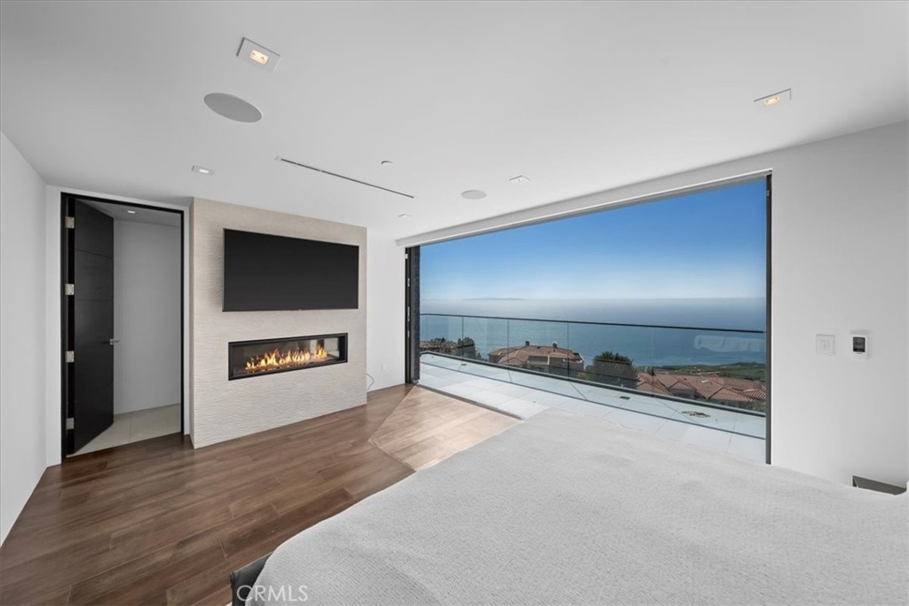 2935 Vista del Mar