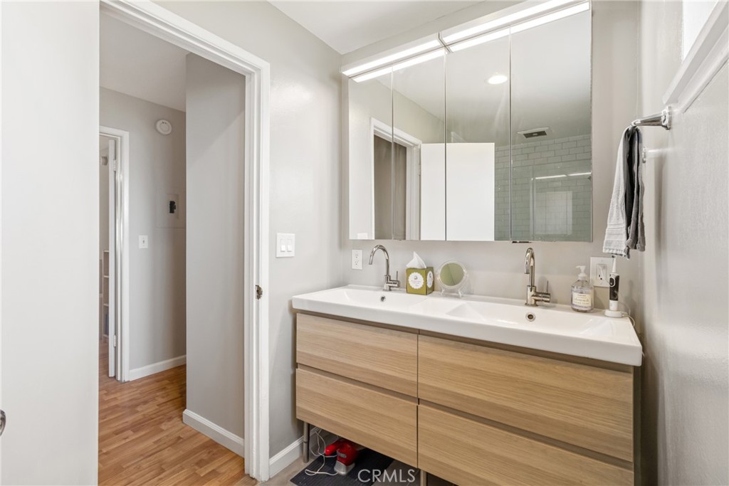 11138 Aqua Vista Street 30