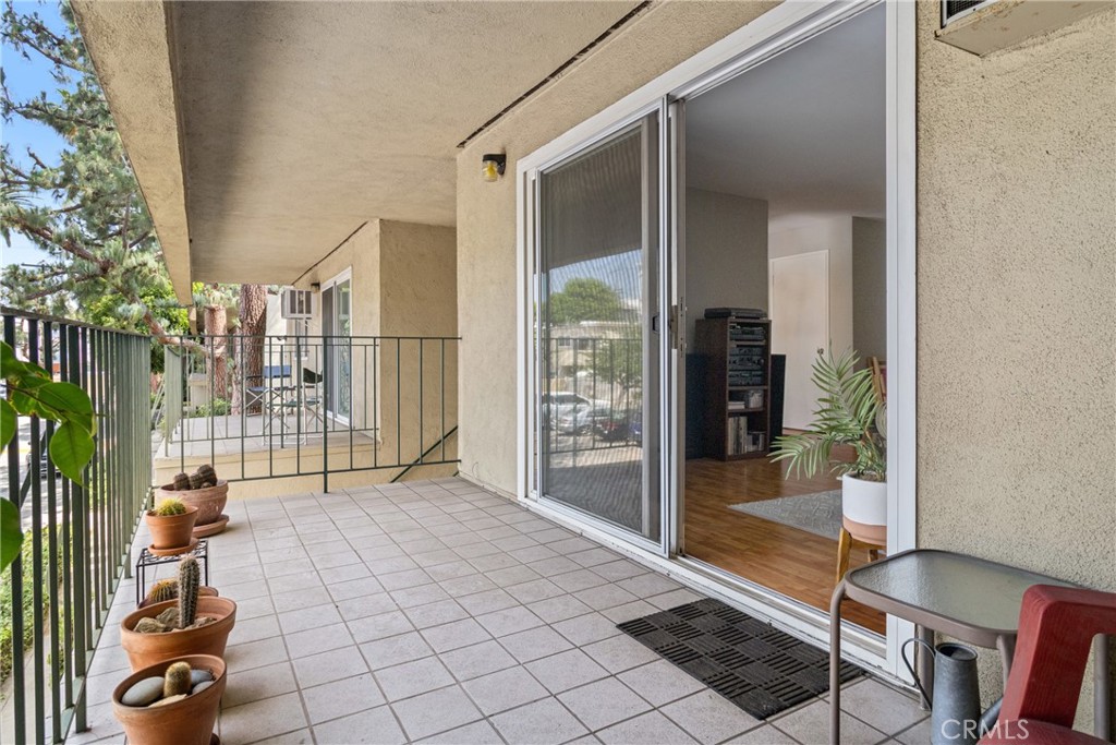 11138 Aqua Vista Street 30