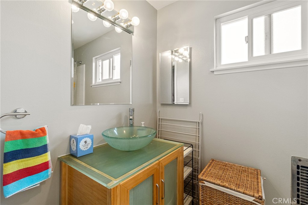 11138 Aqua Vista Street 30