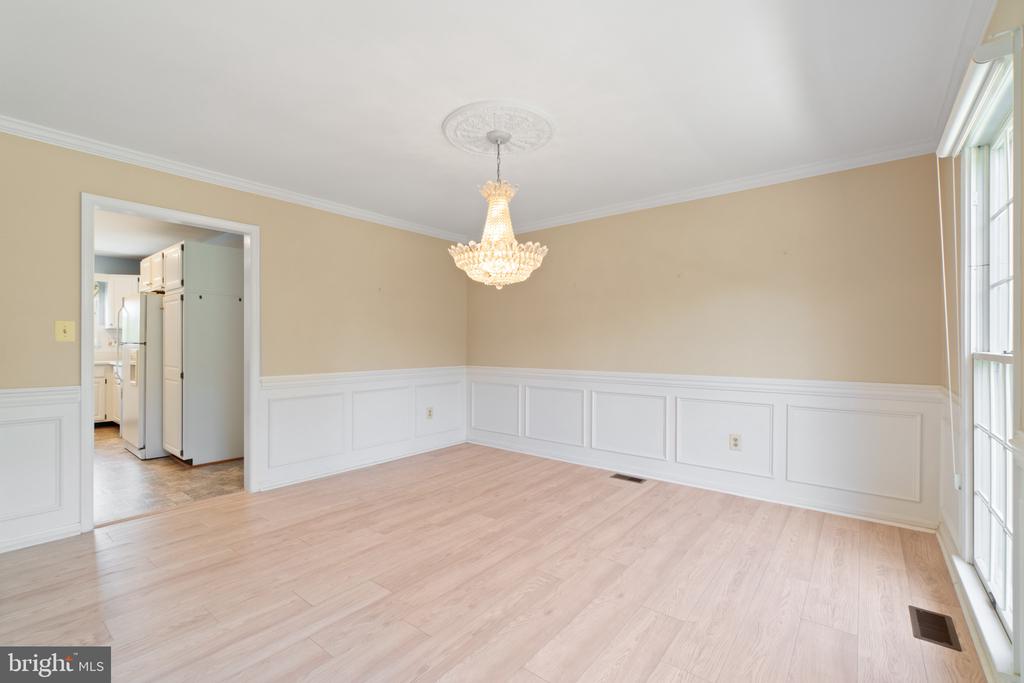 5 POPLAR POINT ROAD