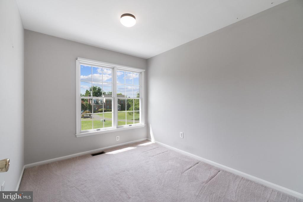 5 POPLAR POINT ROAD