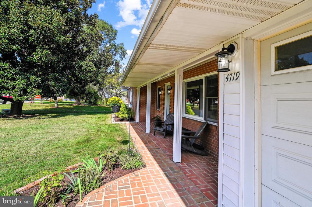 4719 WOODFIELD ROAD
