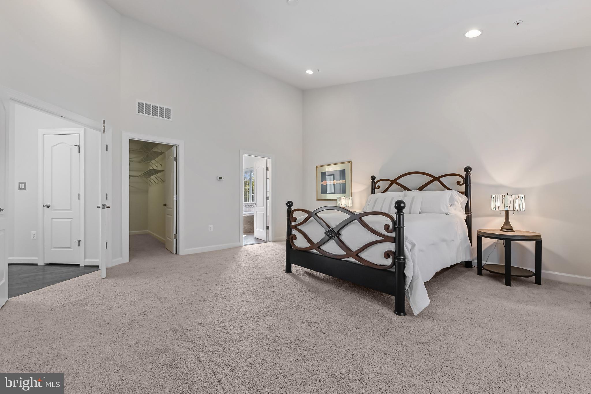 3419 POCAHONTAS DRIVE