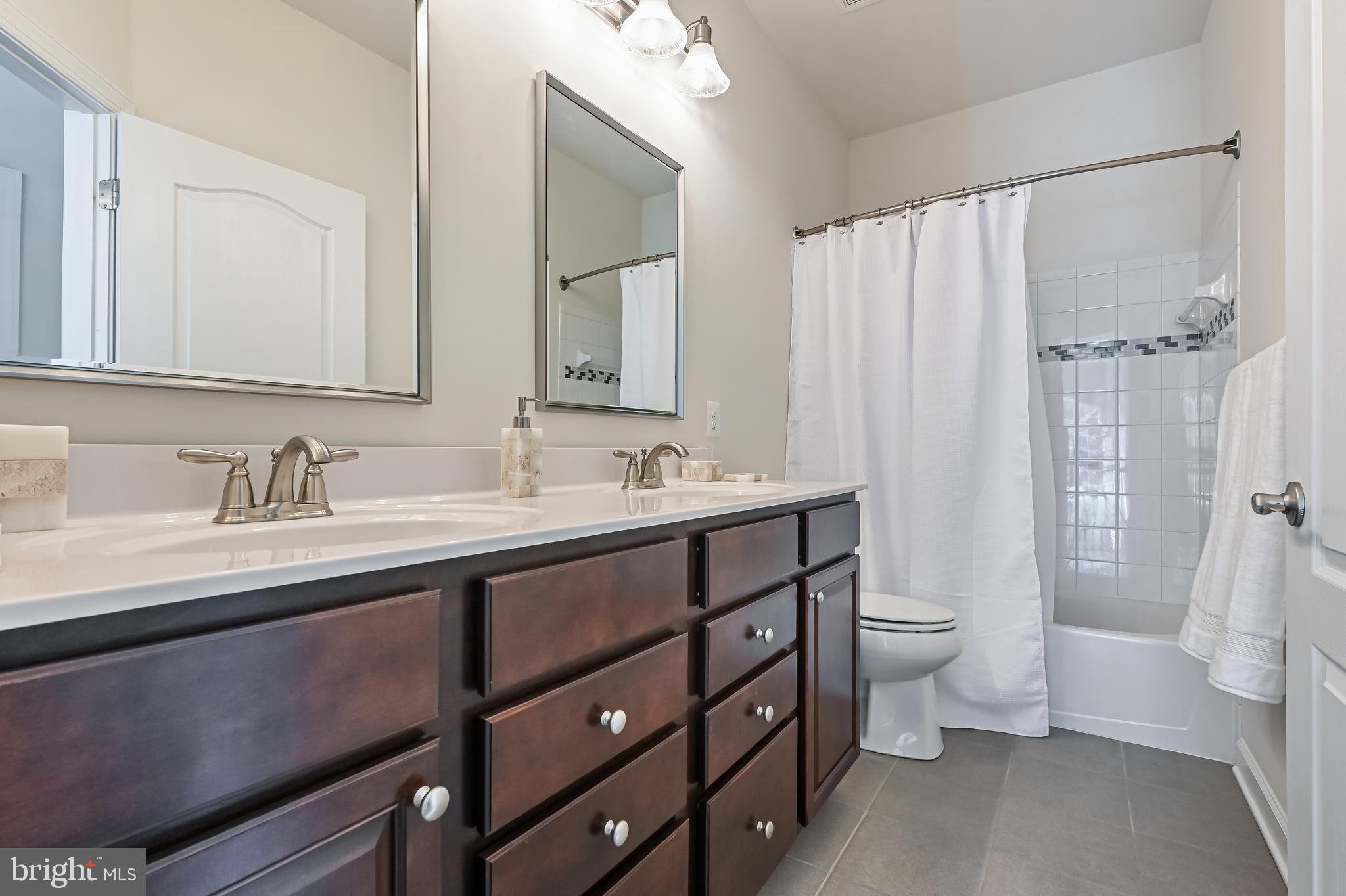 3419 POCAHONTAS DRIVE