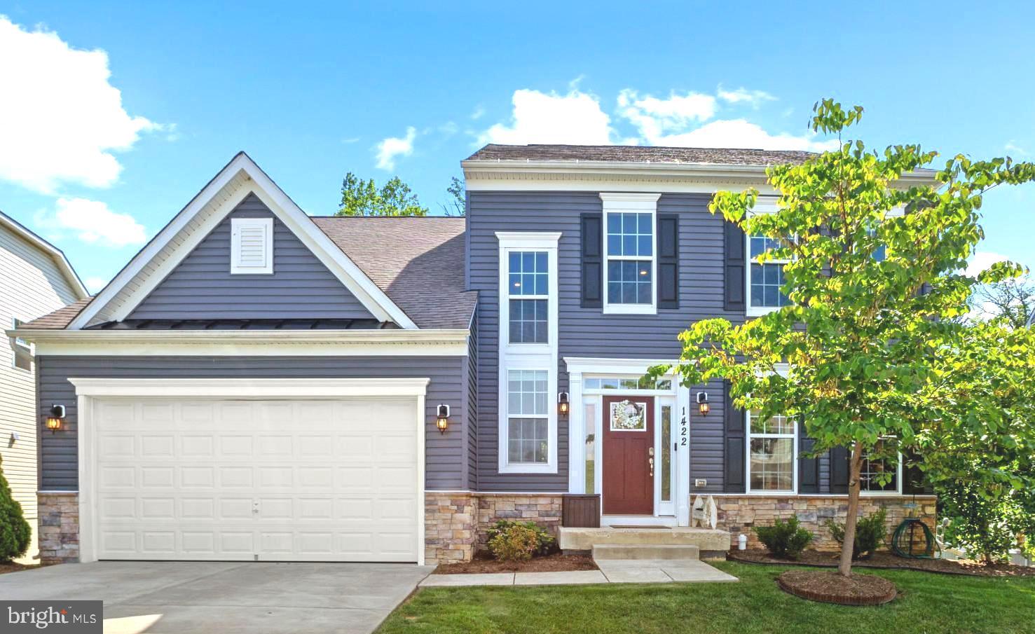 1422 SILVER OAK LANE