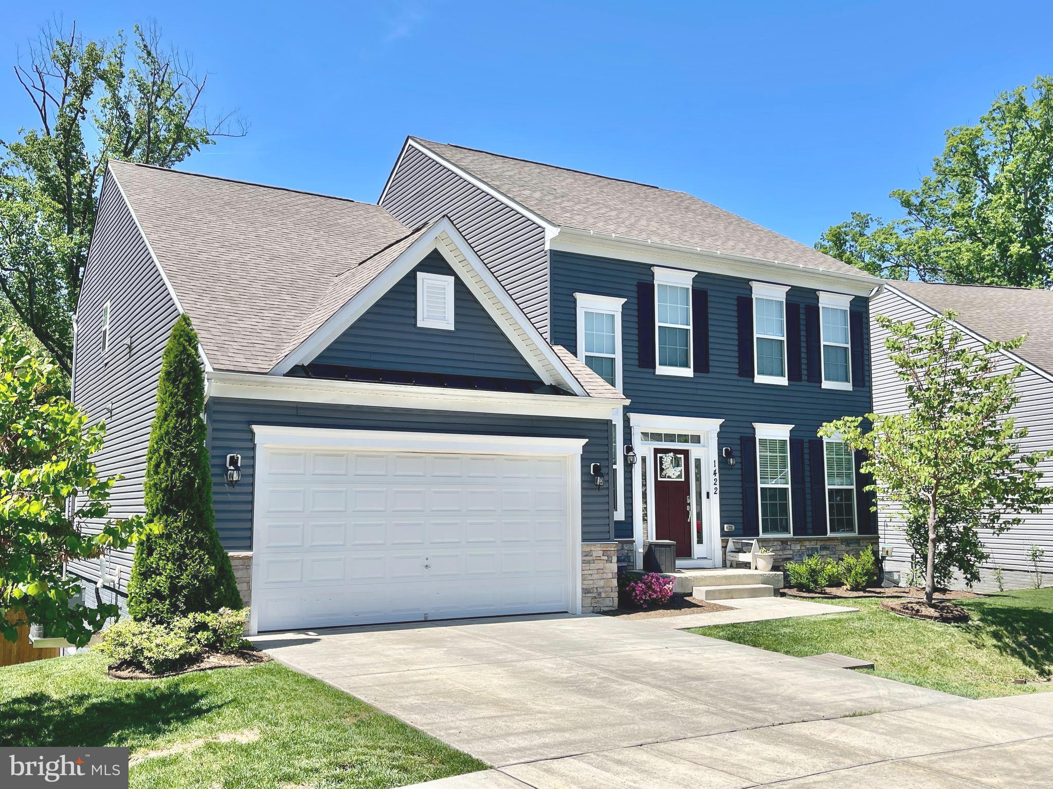 1422 SILVER OAK LANE