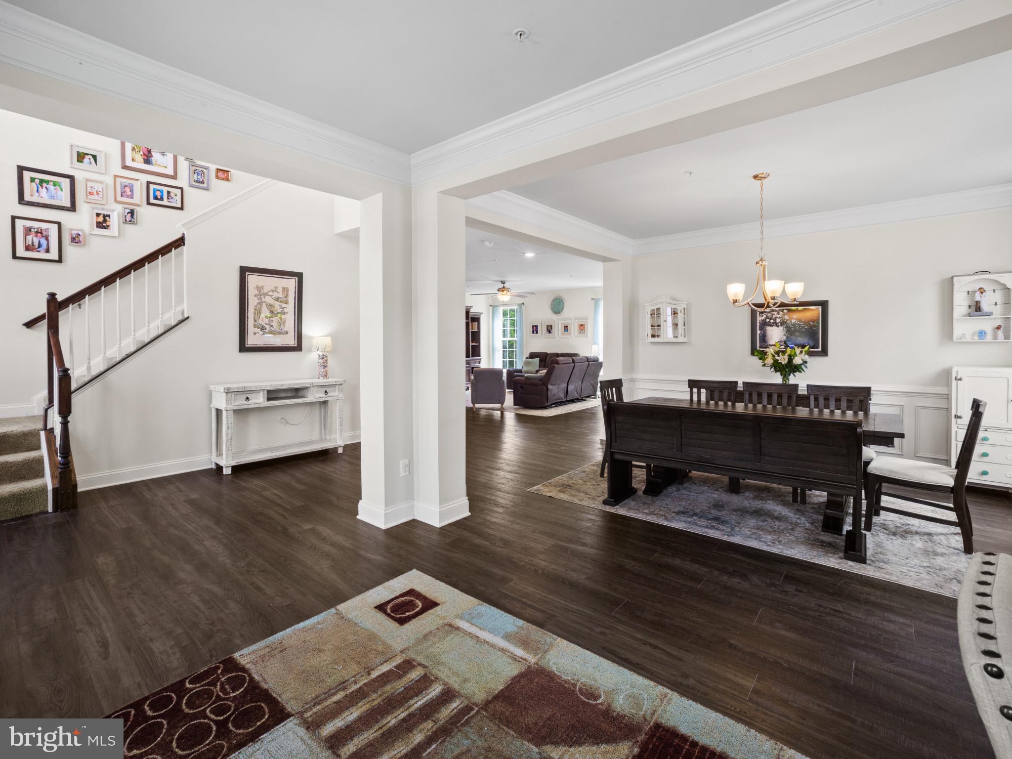 1422 SILVER OAK LANE