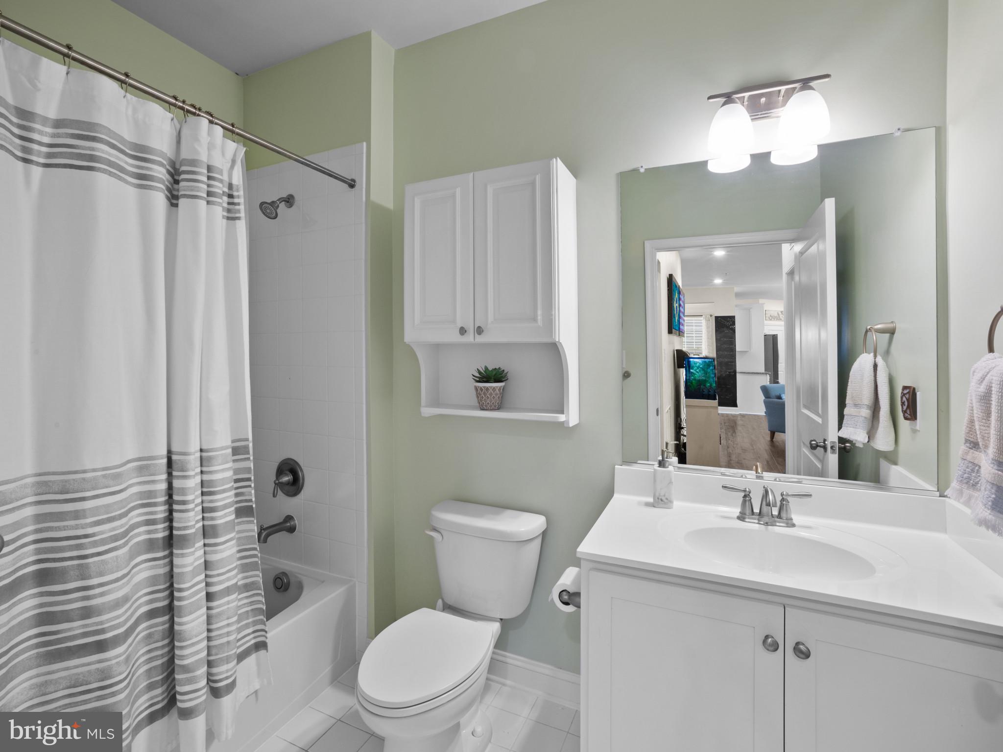 1422 SILVER OAK LANE