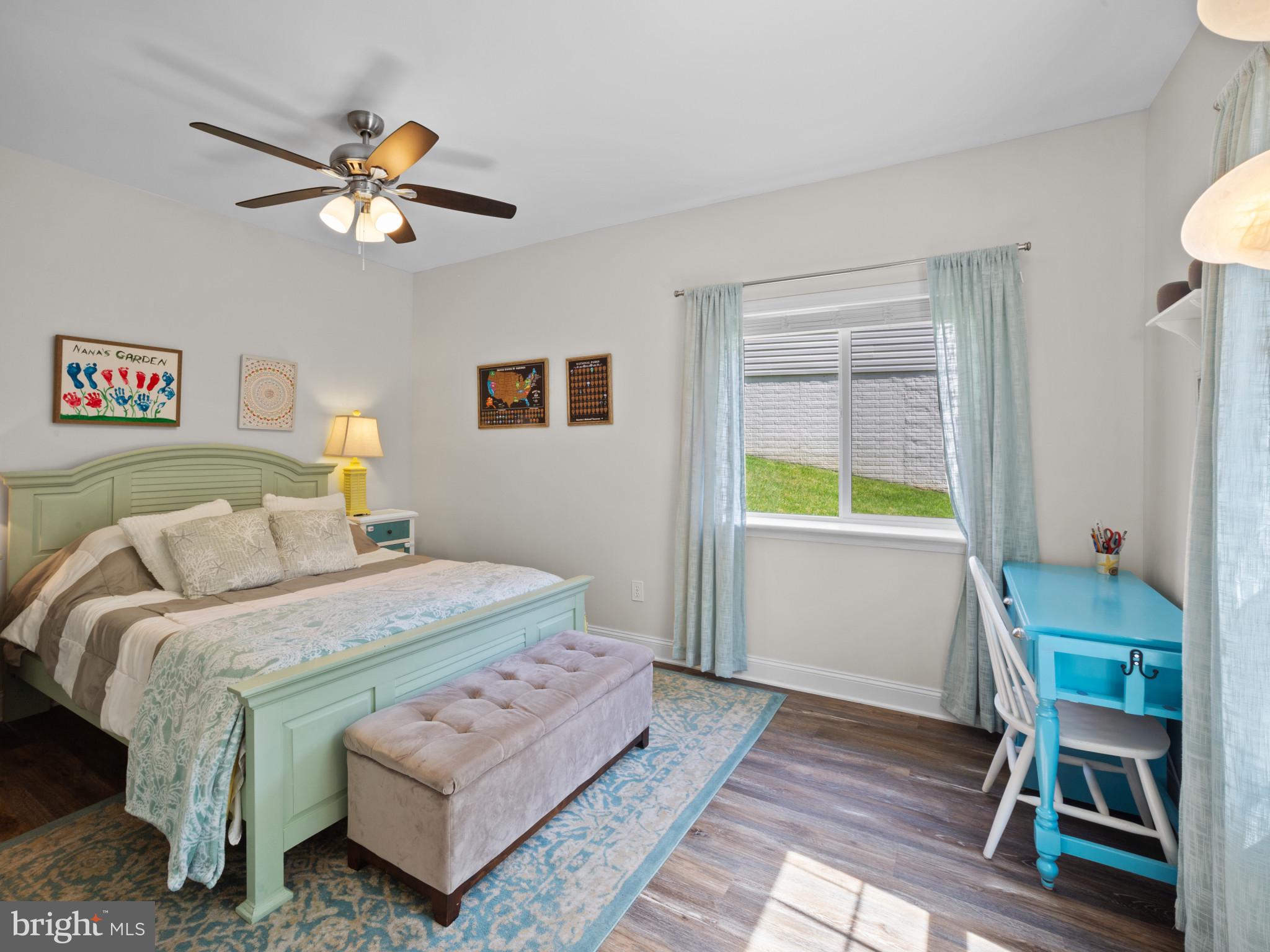 1422 SILVER OAK LANE