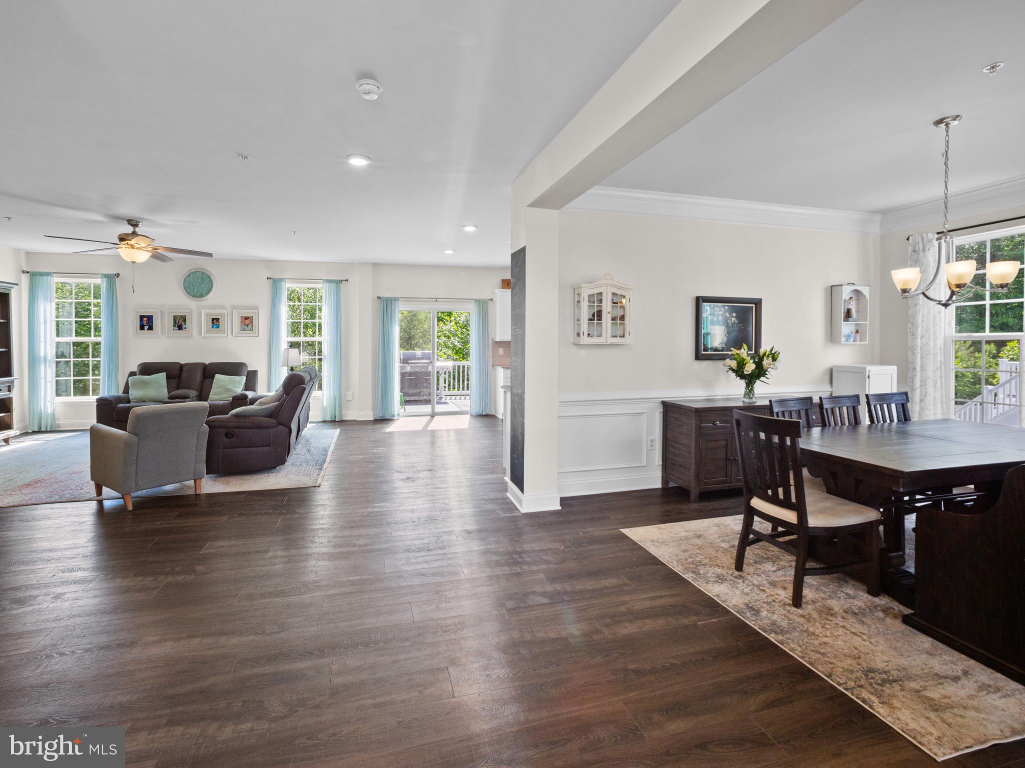 1422 SILVER OAK LANE