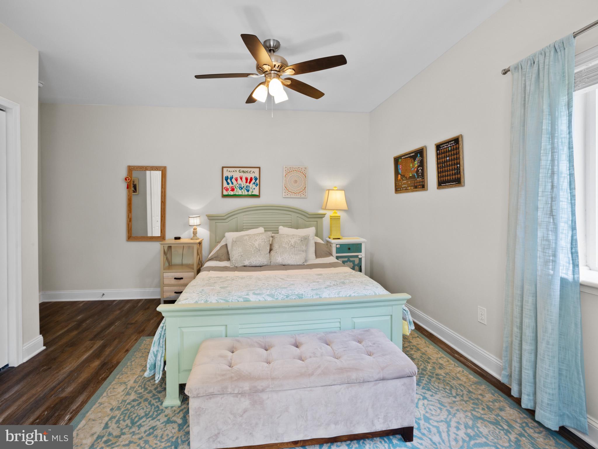 1422 SILVER OAK LANE