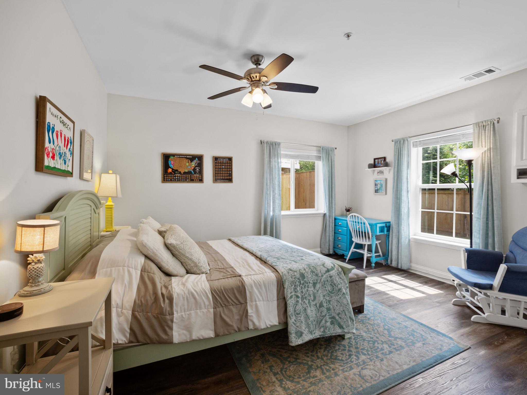 1422 SILVER OAK LANE