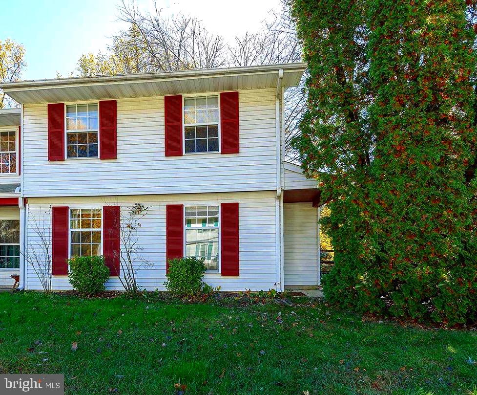 1315 OLD PINE COURT
