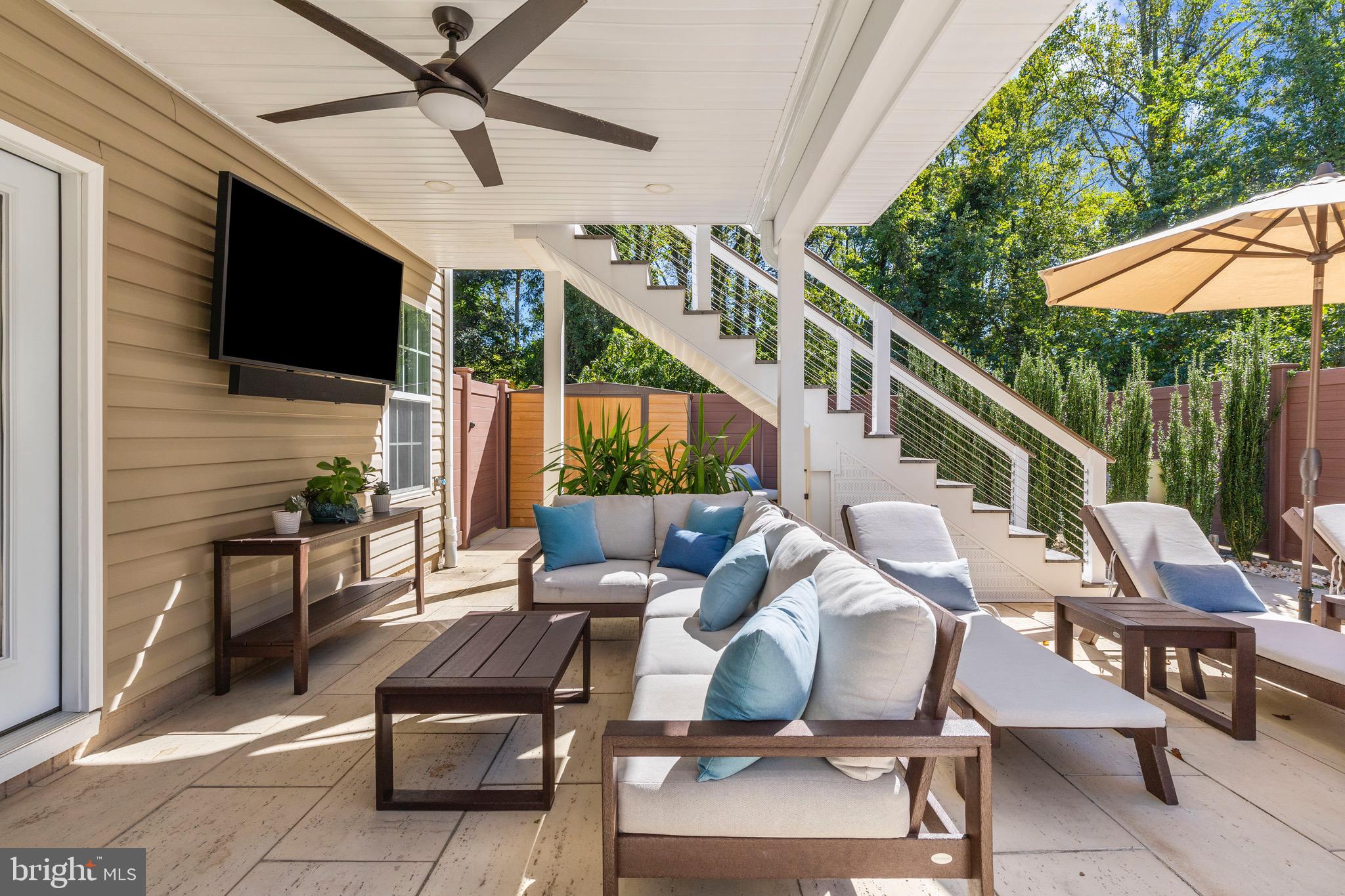 1426 SILVER OAK LANE