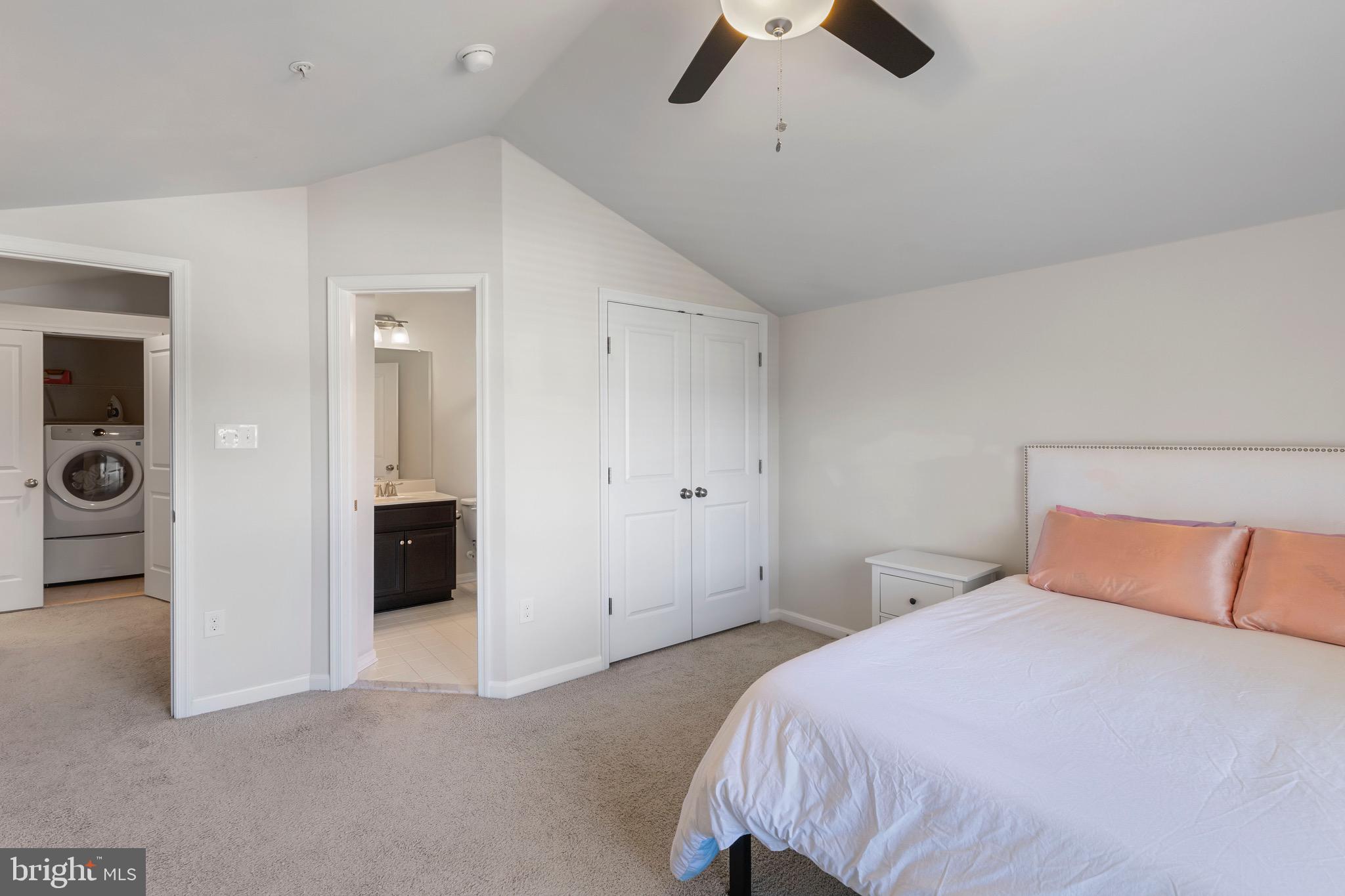 1426 SILVER OAK LANE