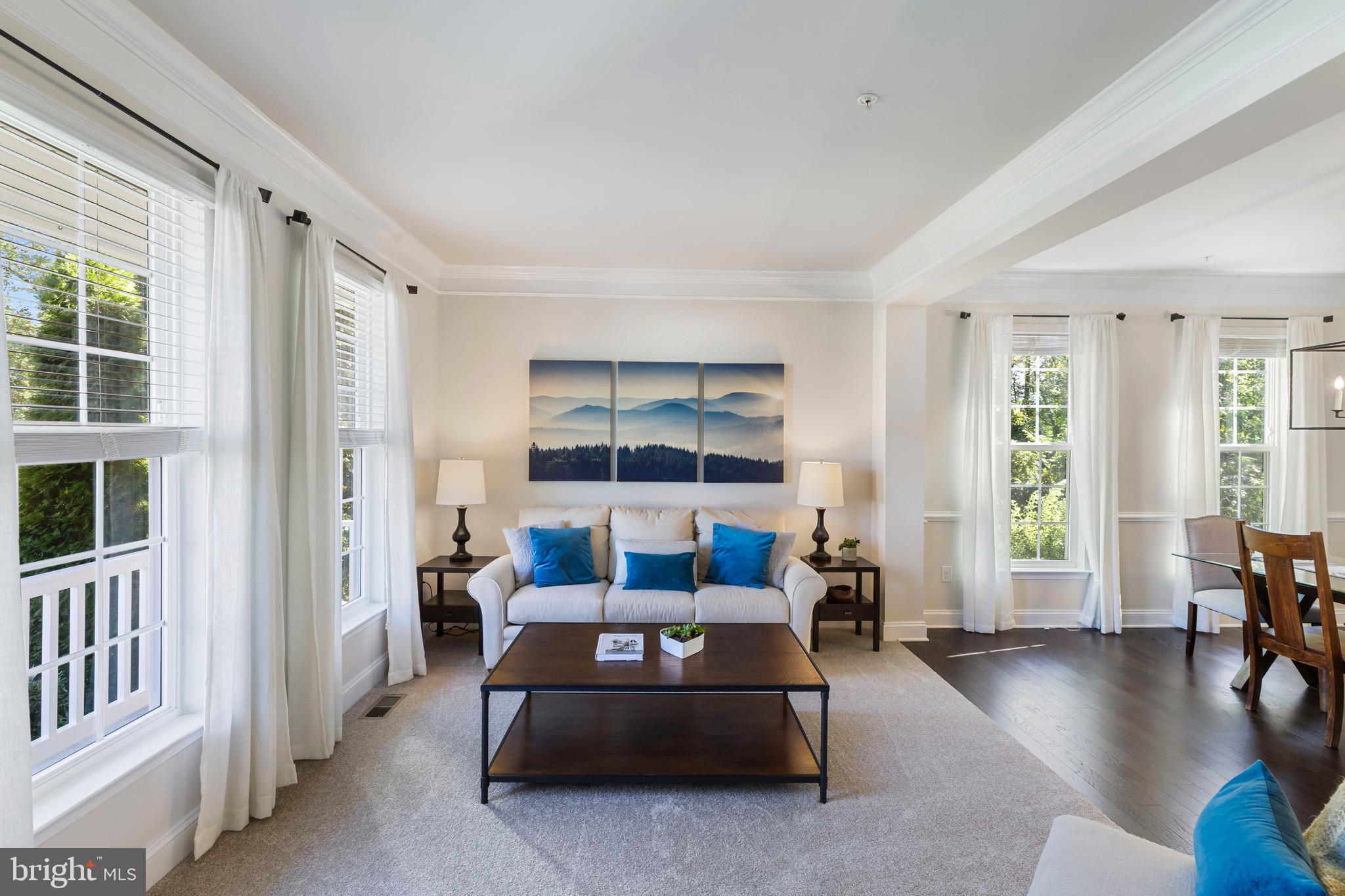 1426 SILVER OAK LANE