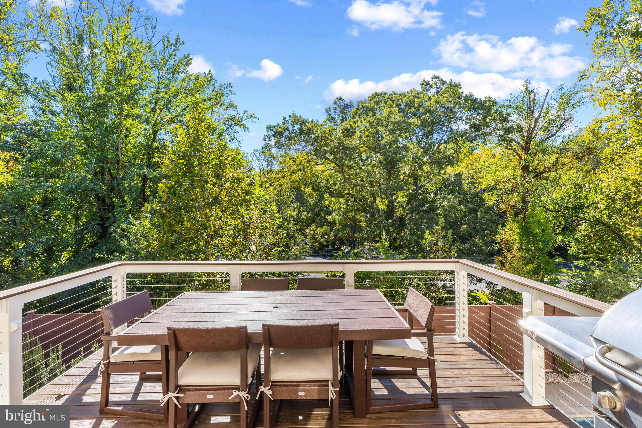 1426 SILVER OAK LANE