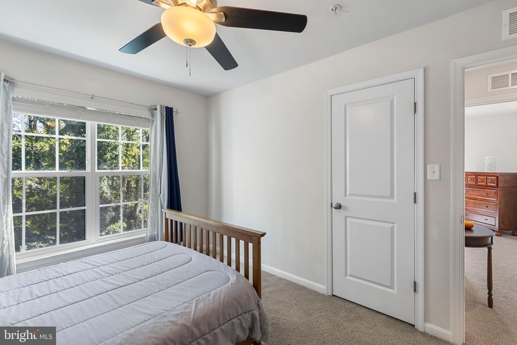 1426 SILVER OAK LANE