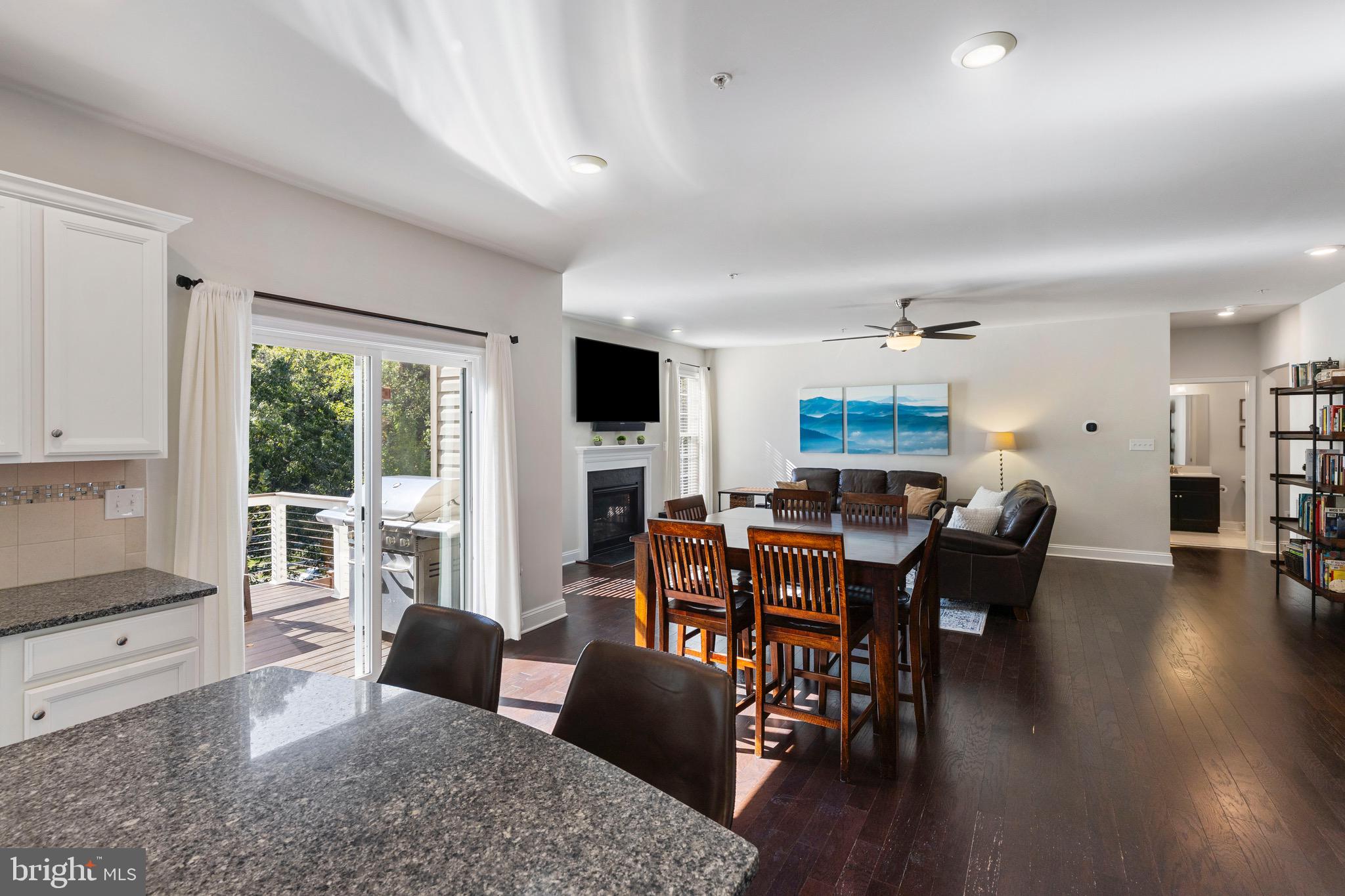 1426 SILVER OAK LANE