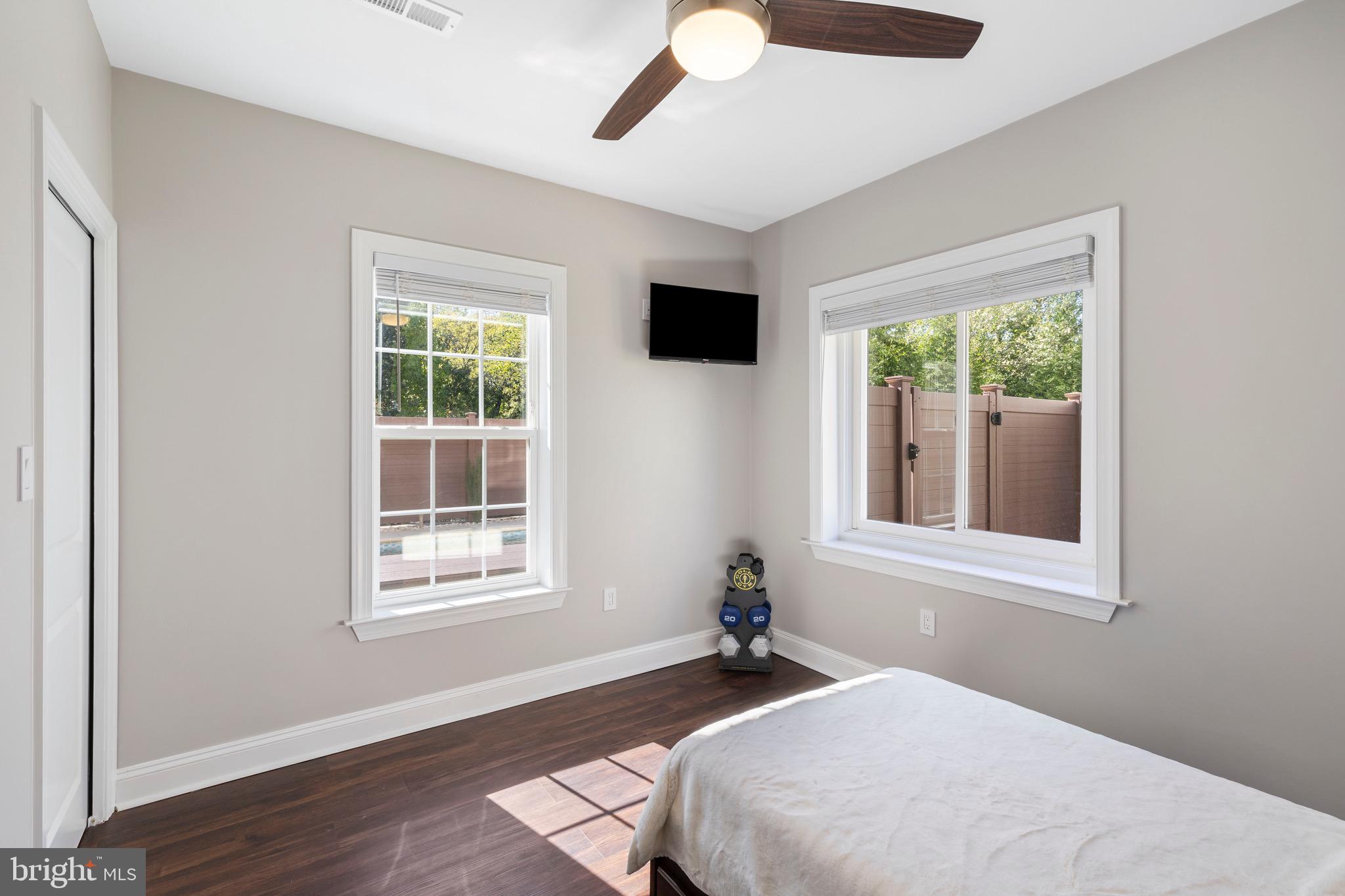 1426 SILVER OAK LANE