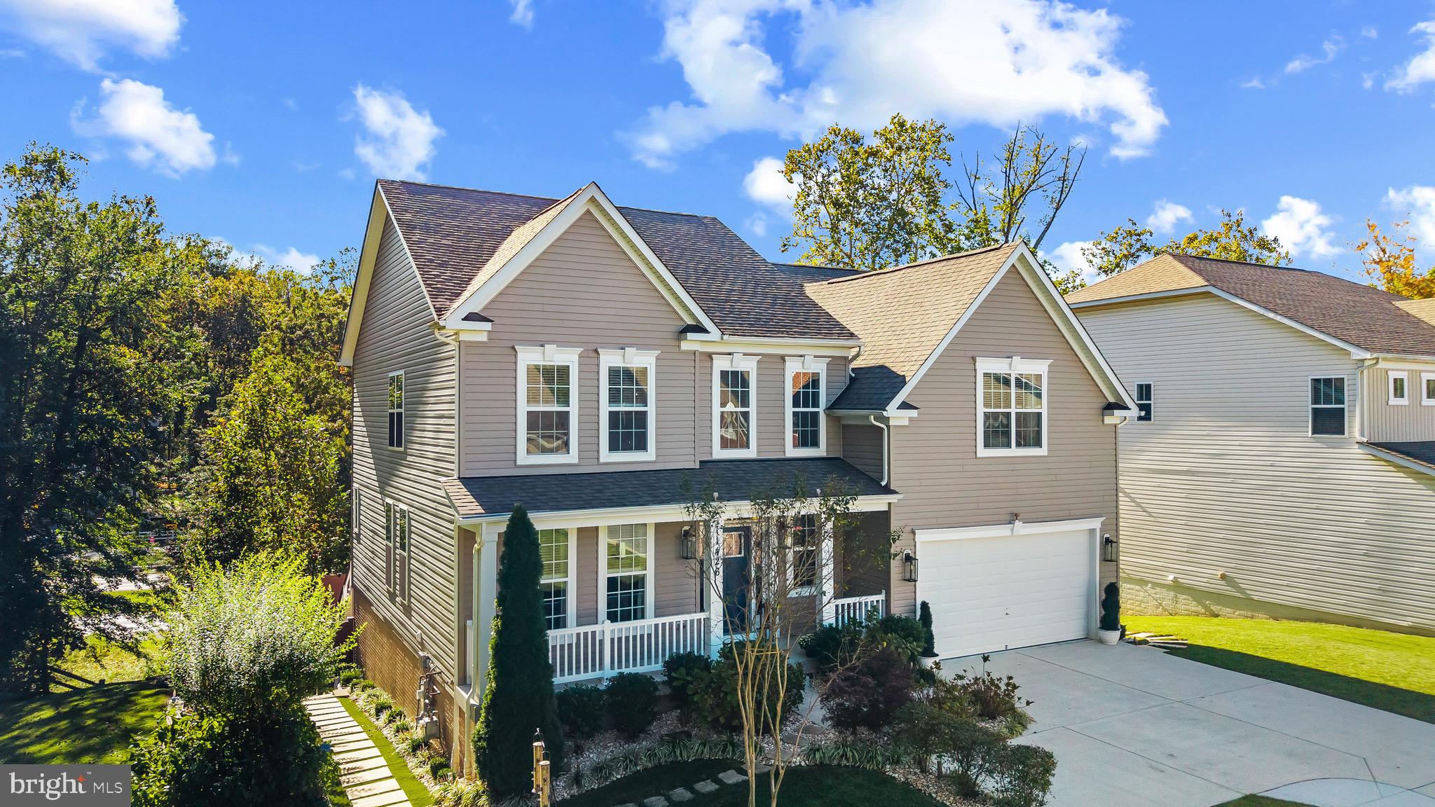 1426 SILVER OAK LANE