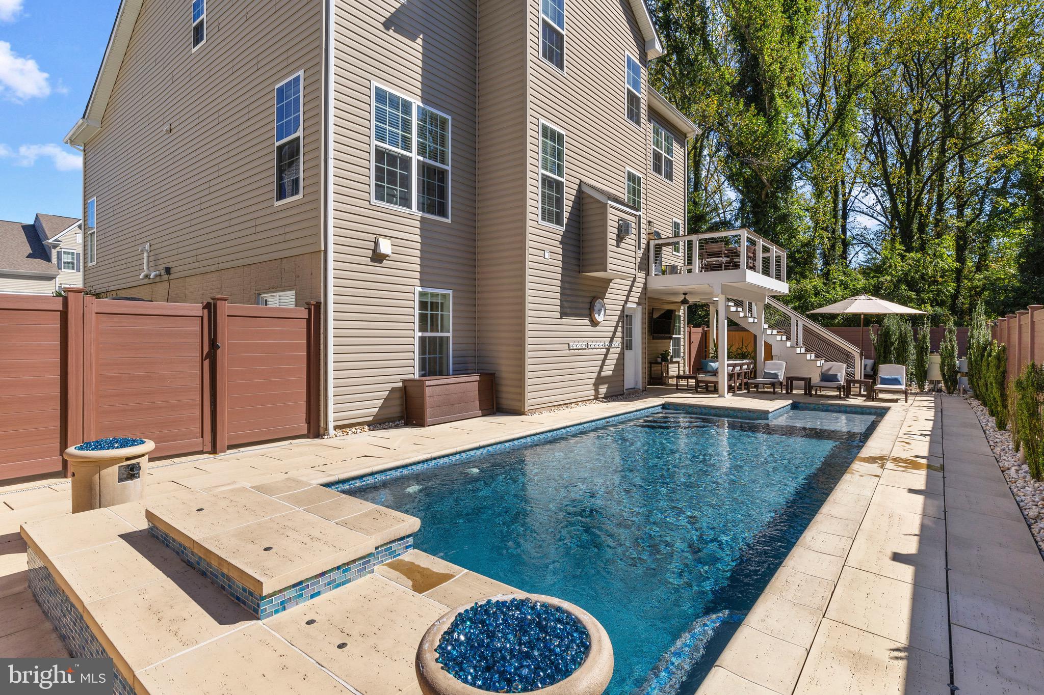 1426 SILVER OAK LANE