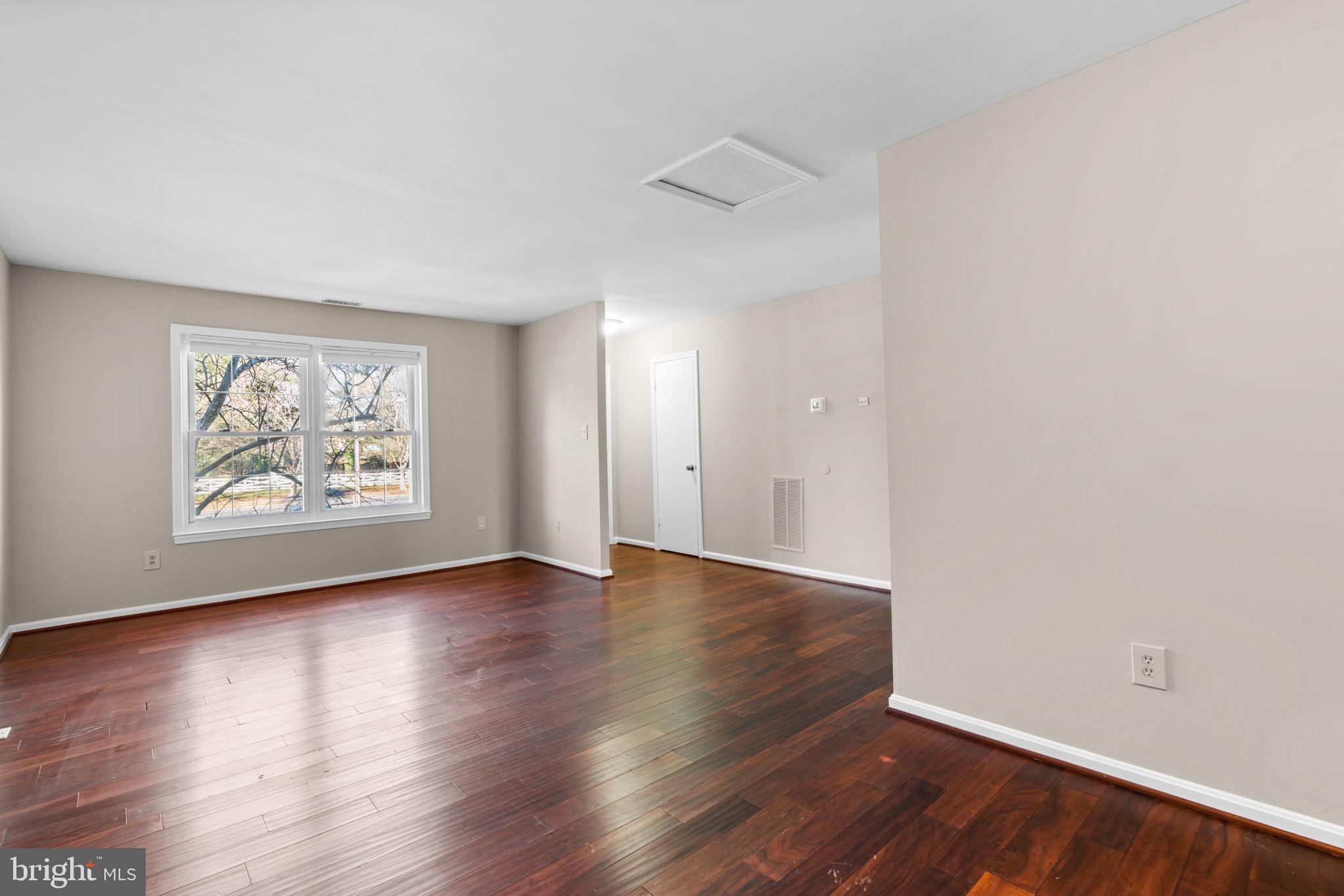 1705 HART COURT