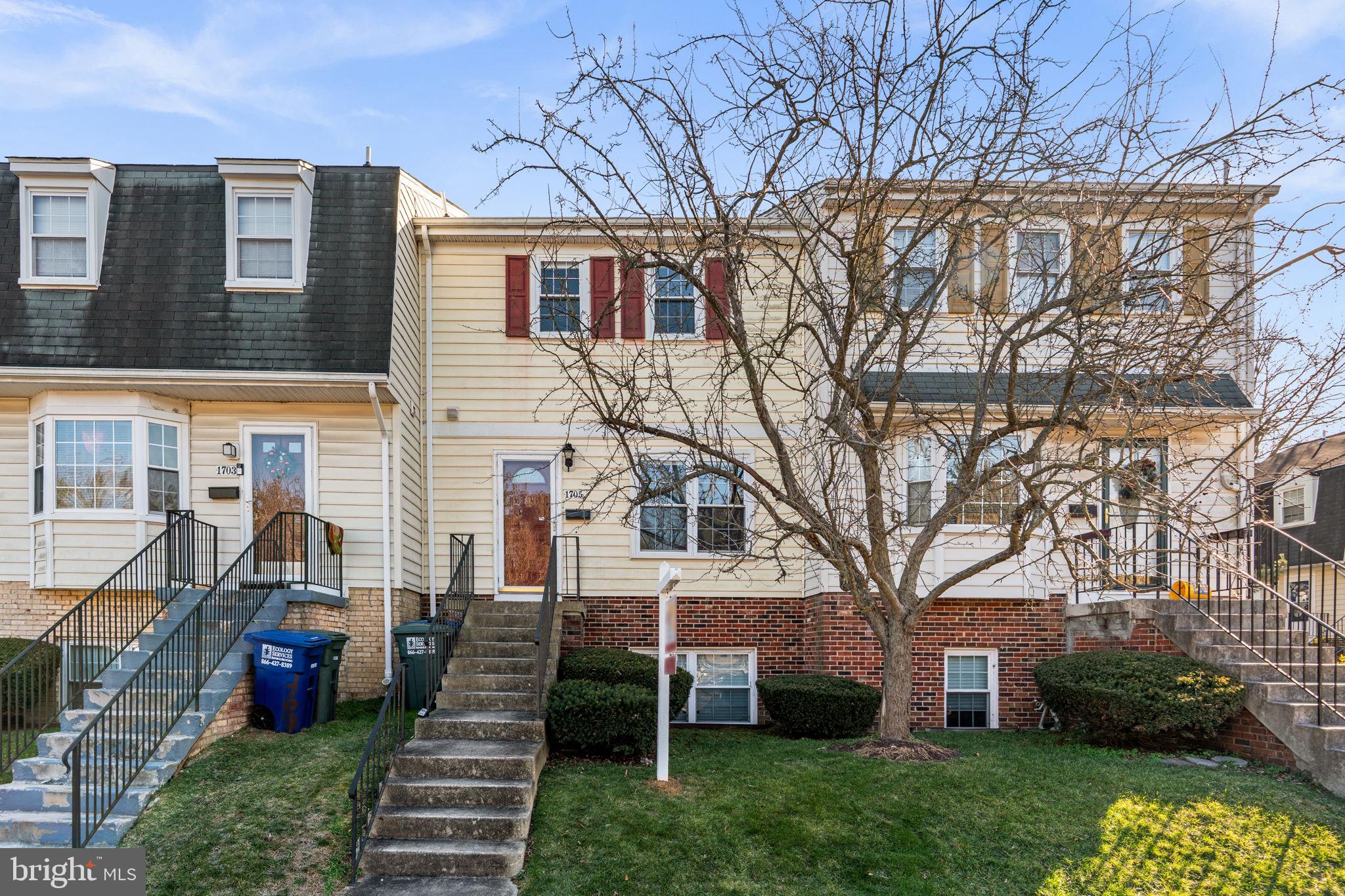 1705 HART COURT