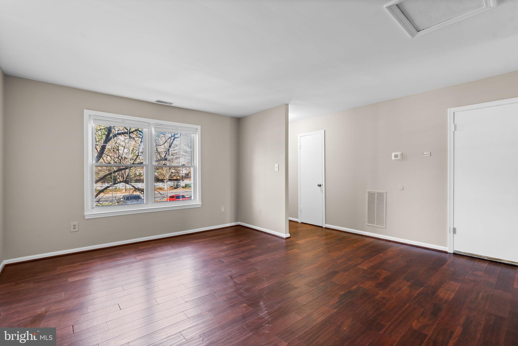 1705 HART COURT