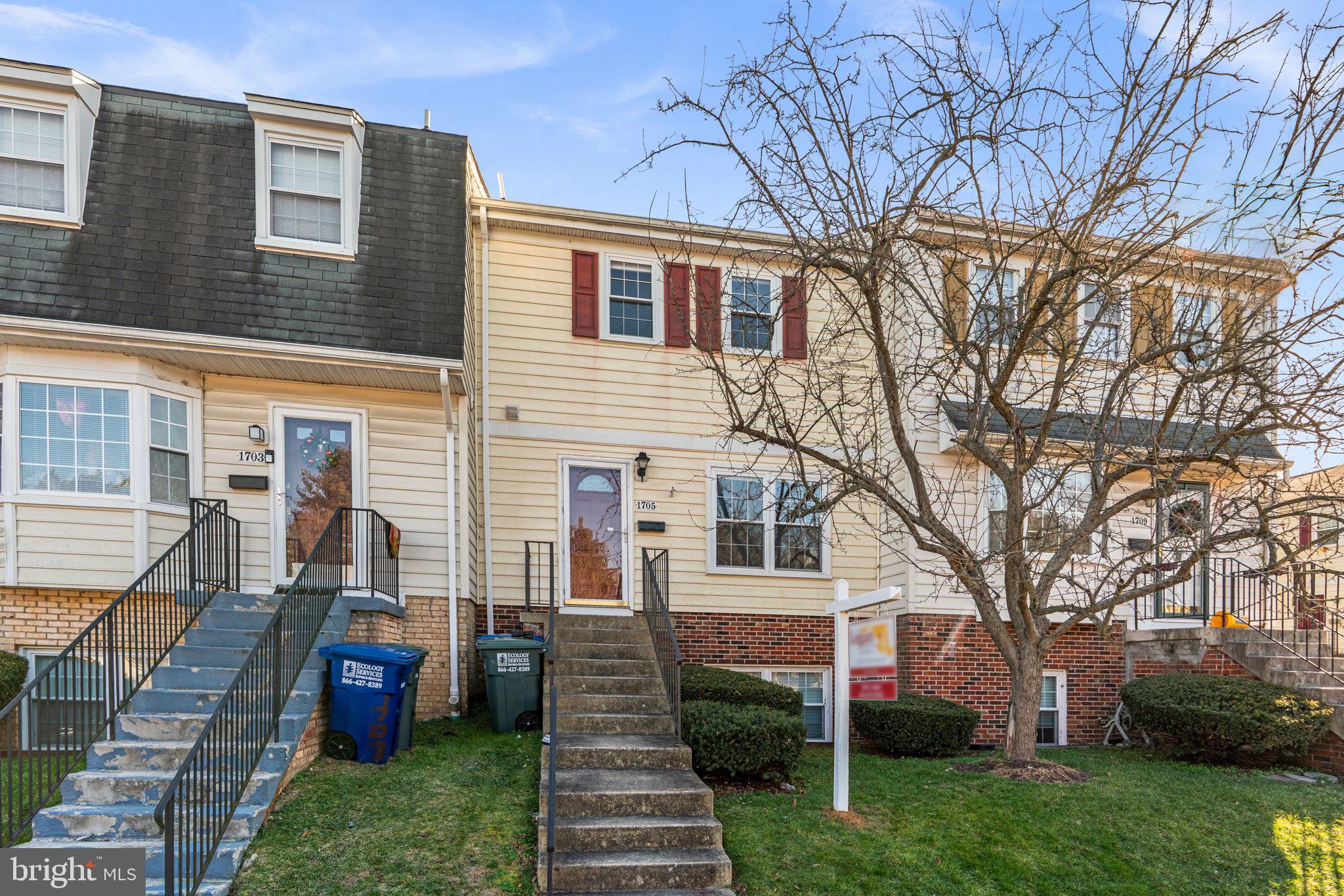 1705 HART COURT