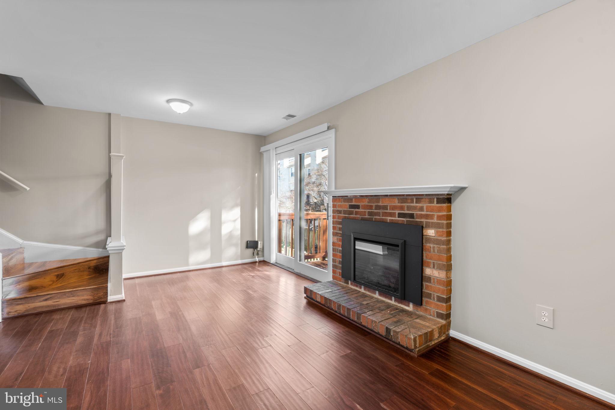 1705 HART COURT