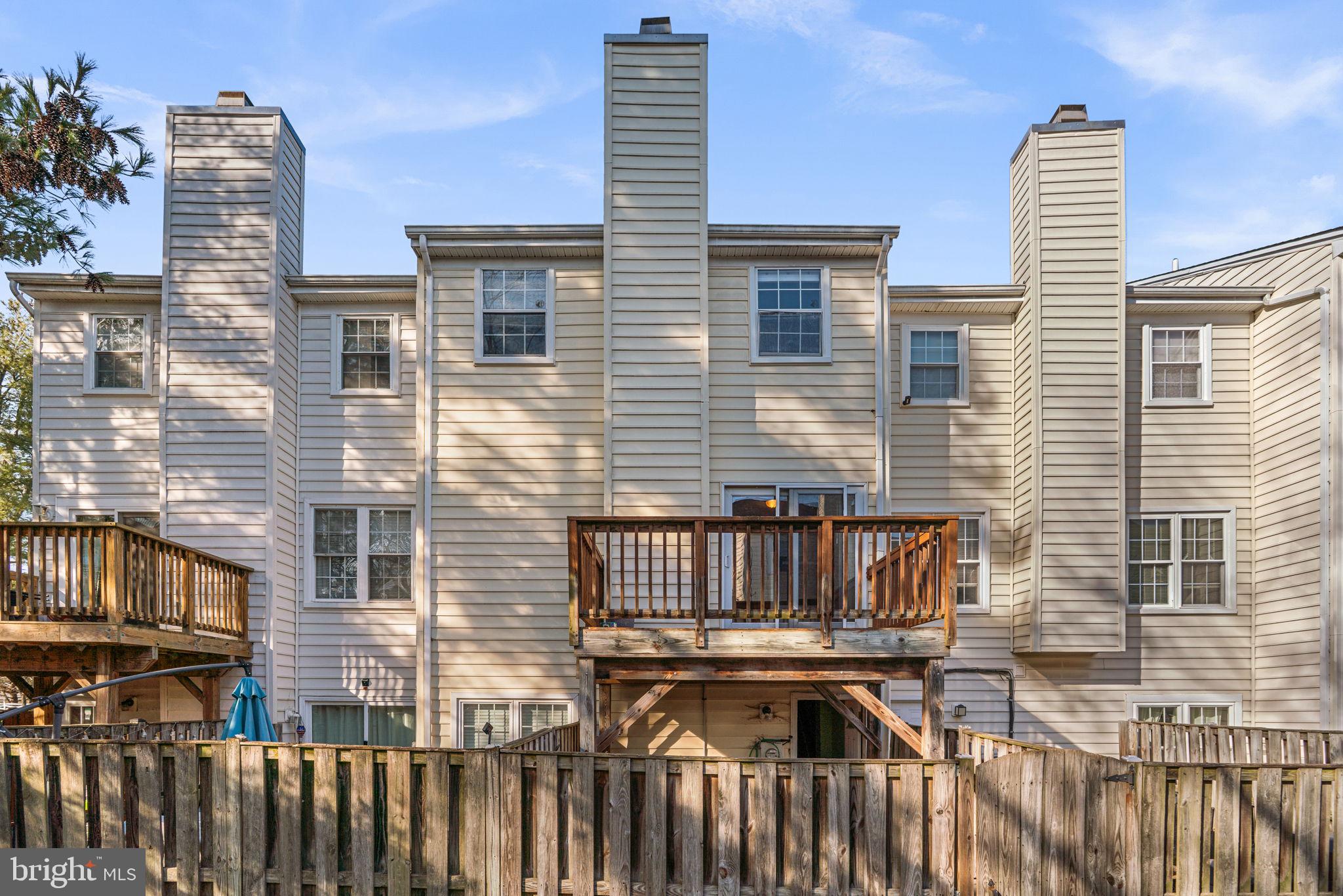 1705 HART COURT