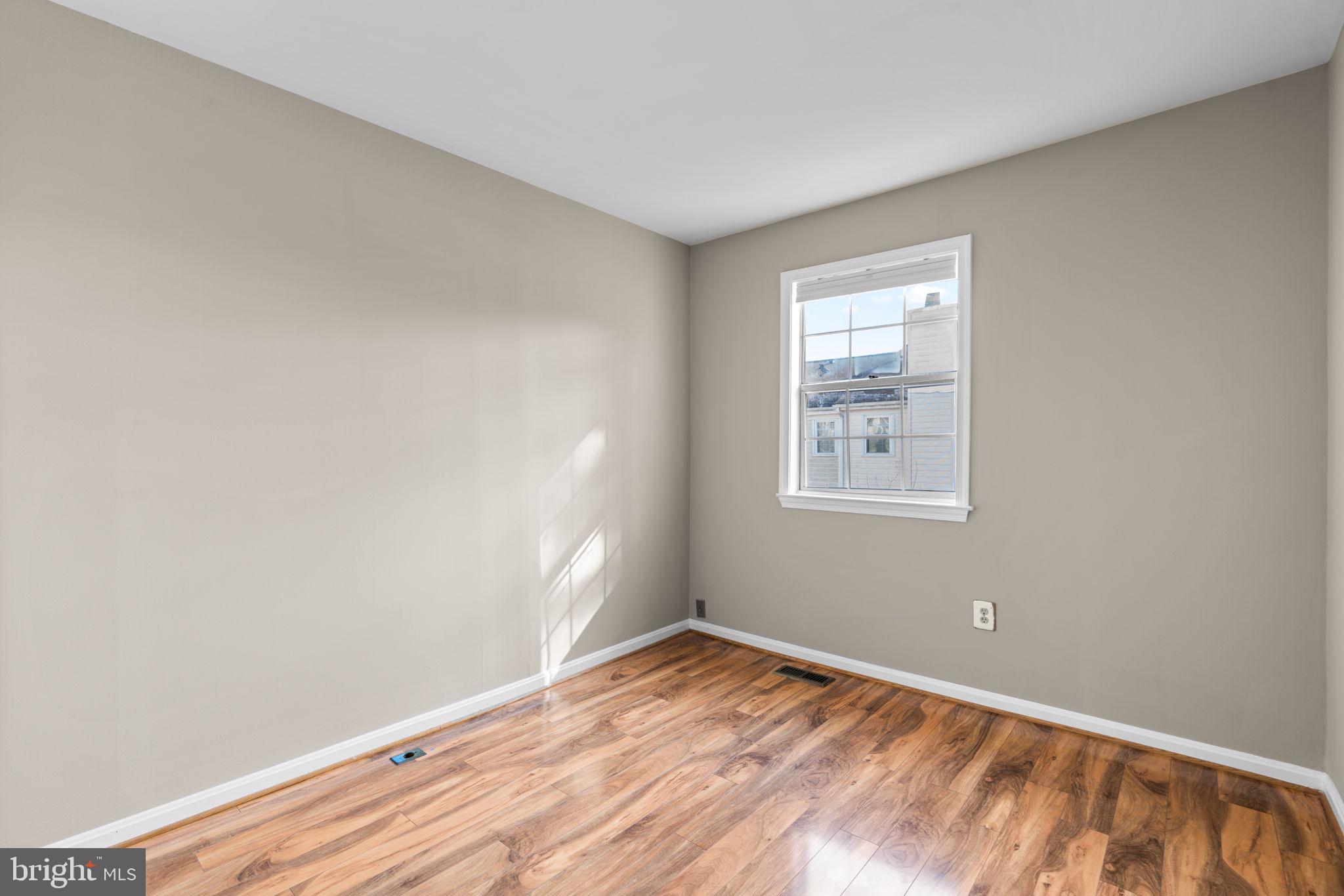 1705 HART COURT