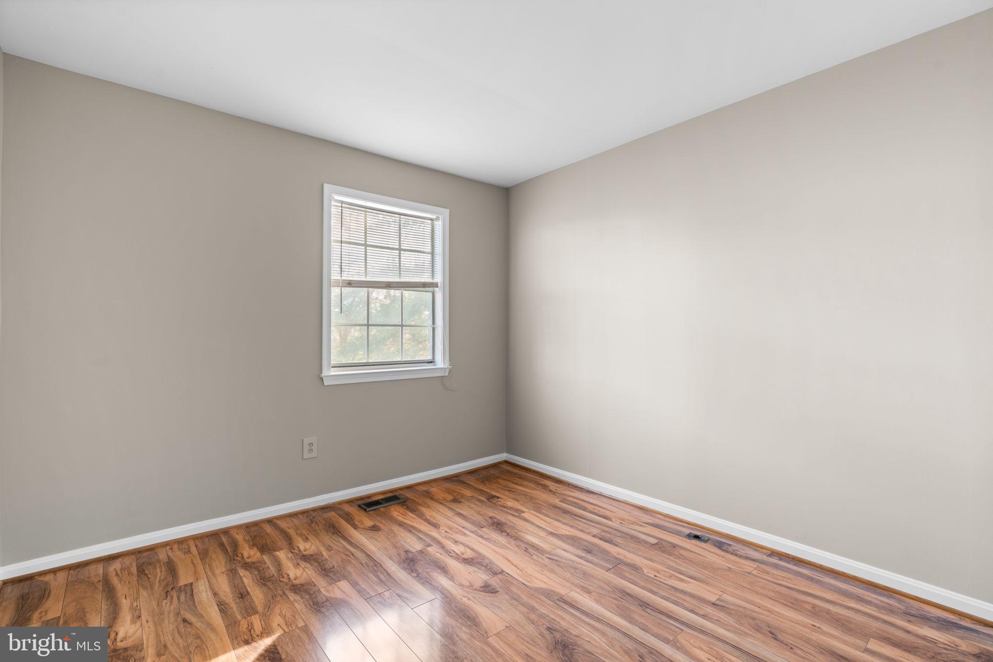 1705 HART COURT