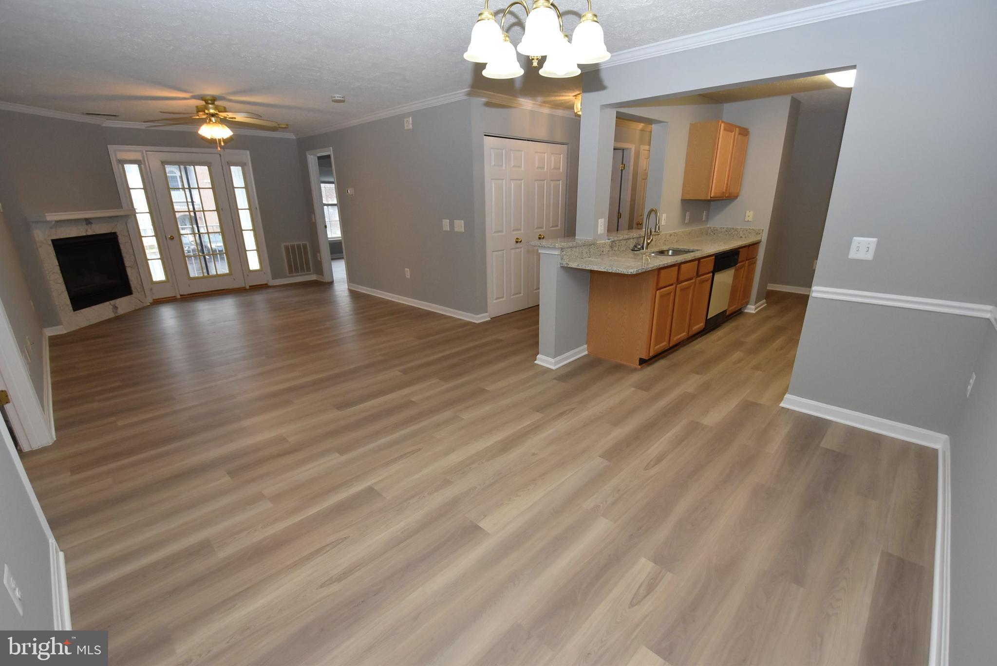 2002 PHILLIPS TERRACE 6