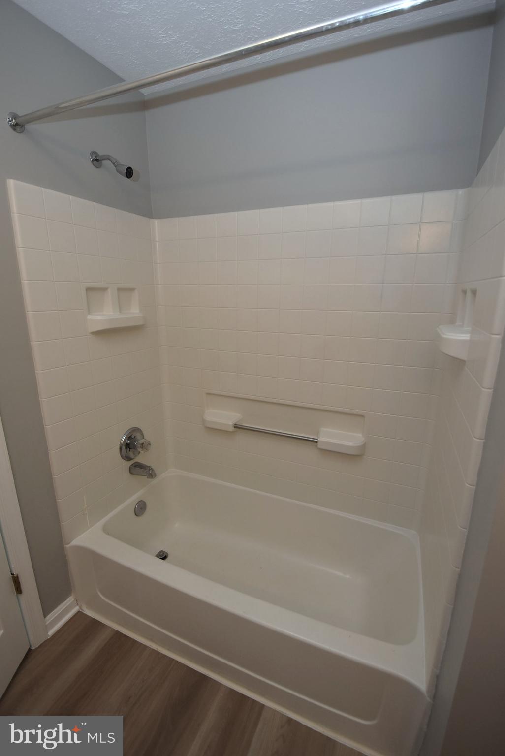 2002 PHILLIPS TERRACE 6