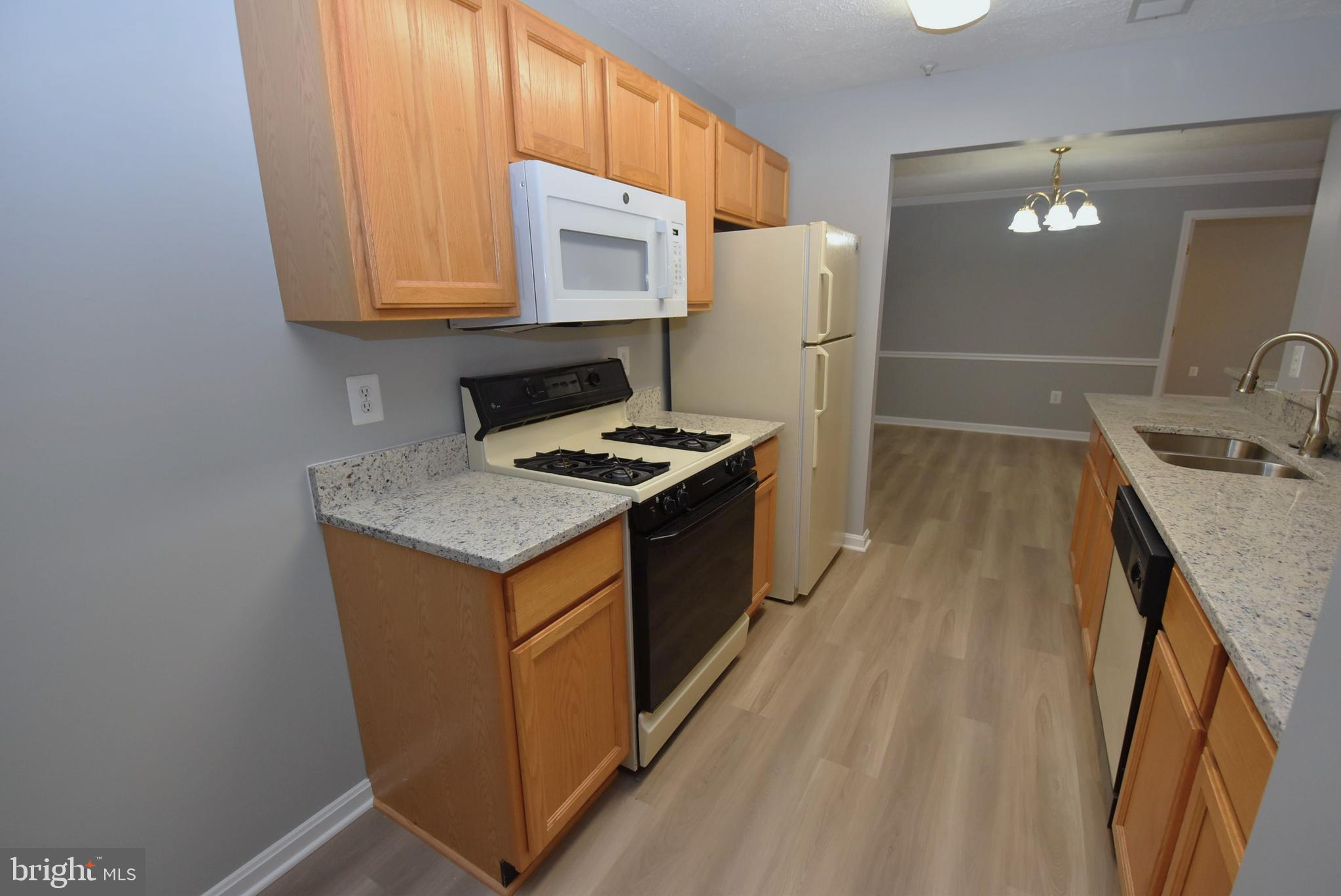 2002 PHILLIPS TERRACE 6