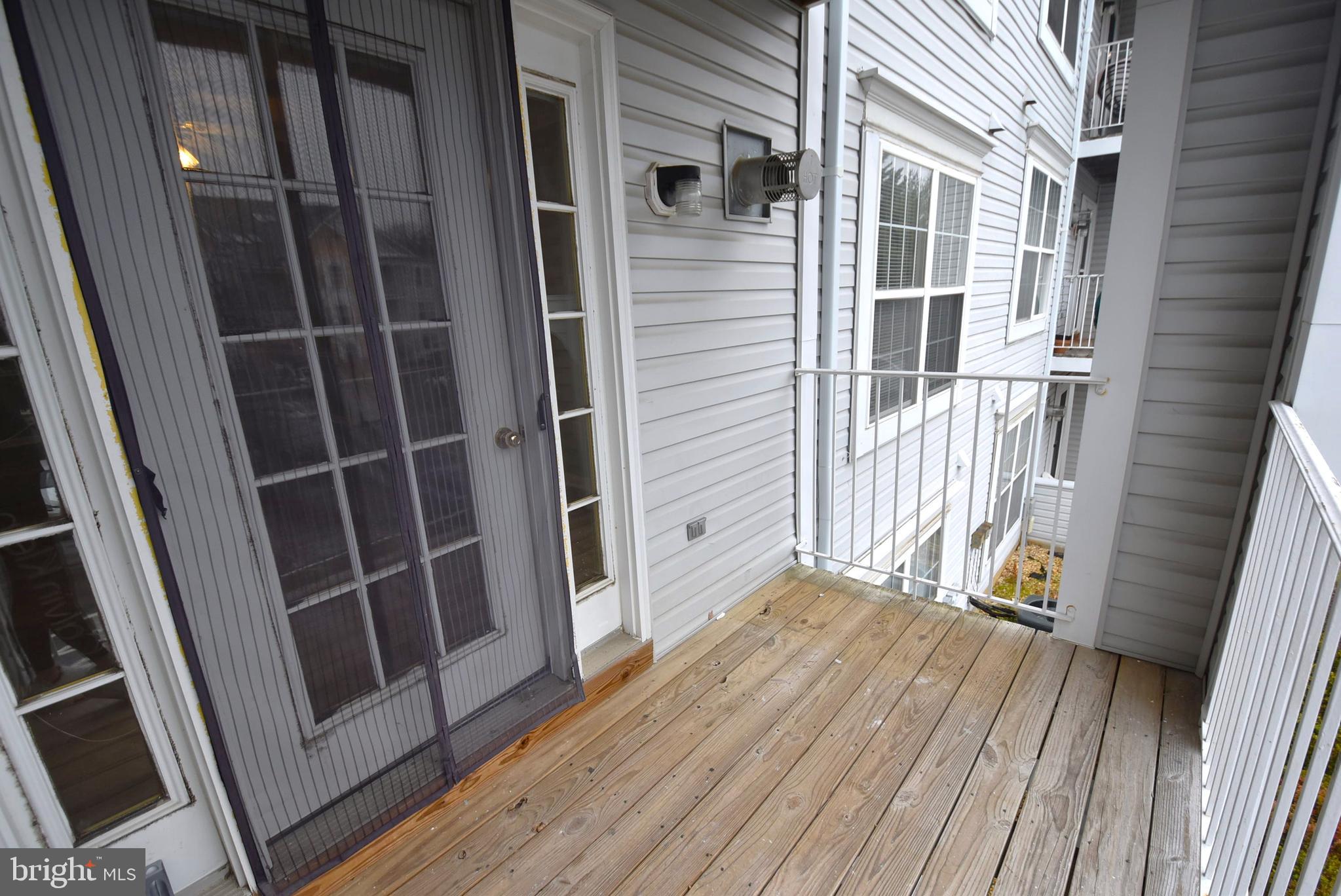 2002 PHILLIPS TERRACE 6