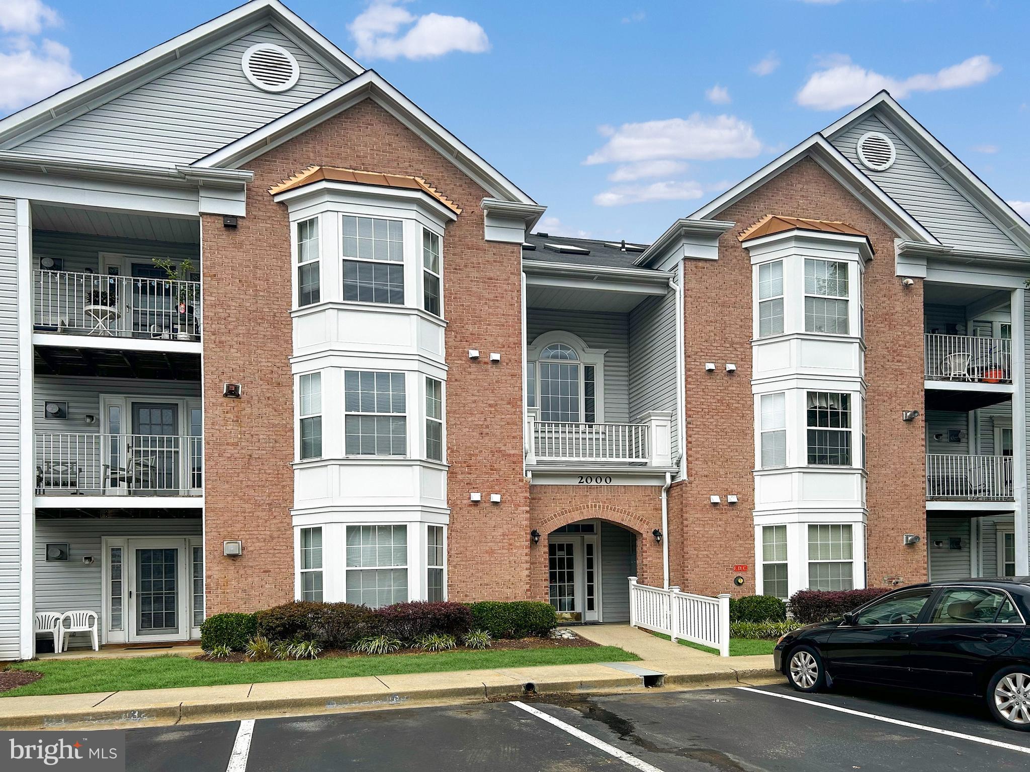 2002 PHILLIPS TERRACE 6