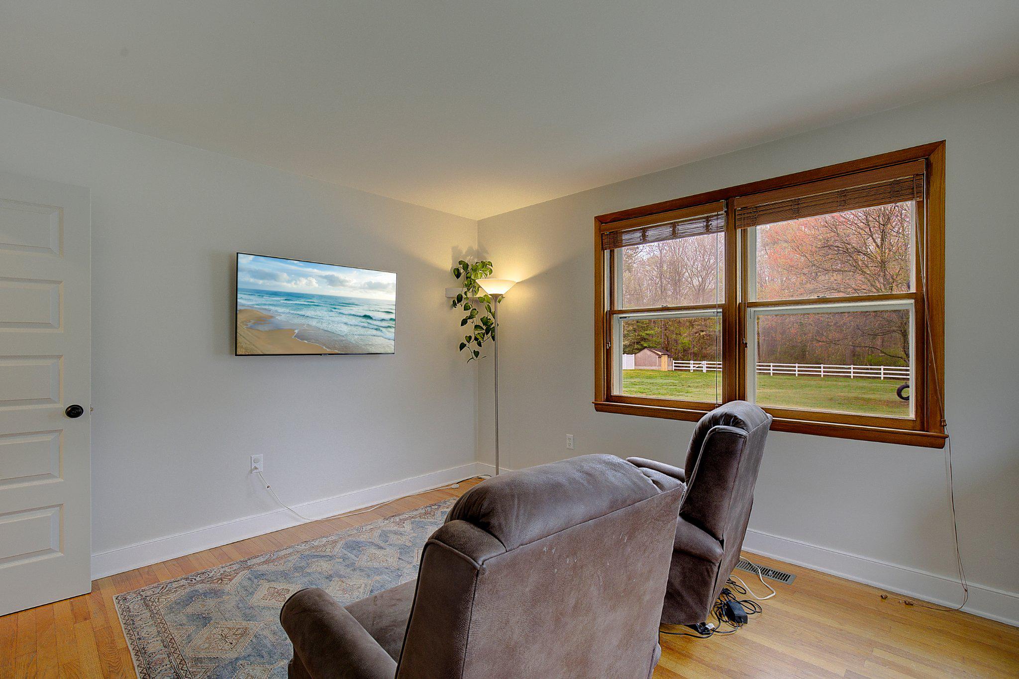 818 CEDARCROFT DRIVE