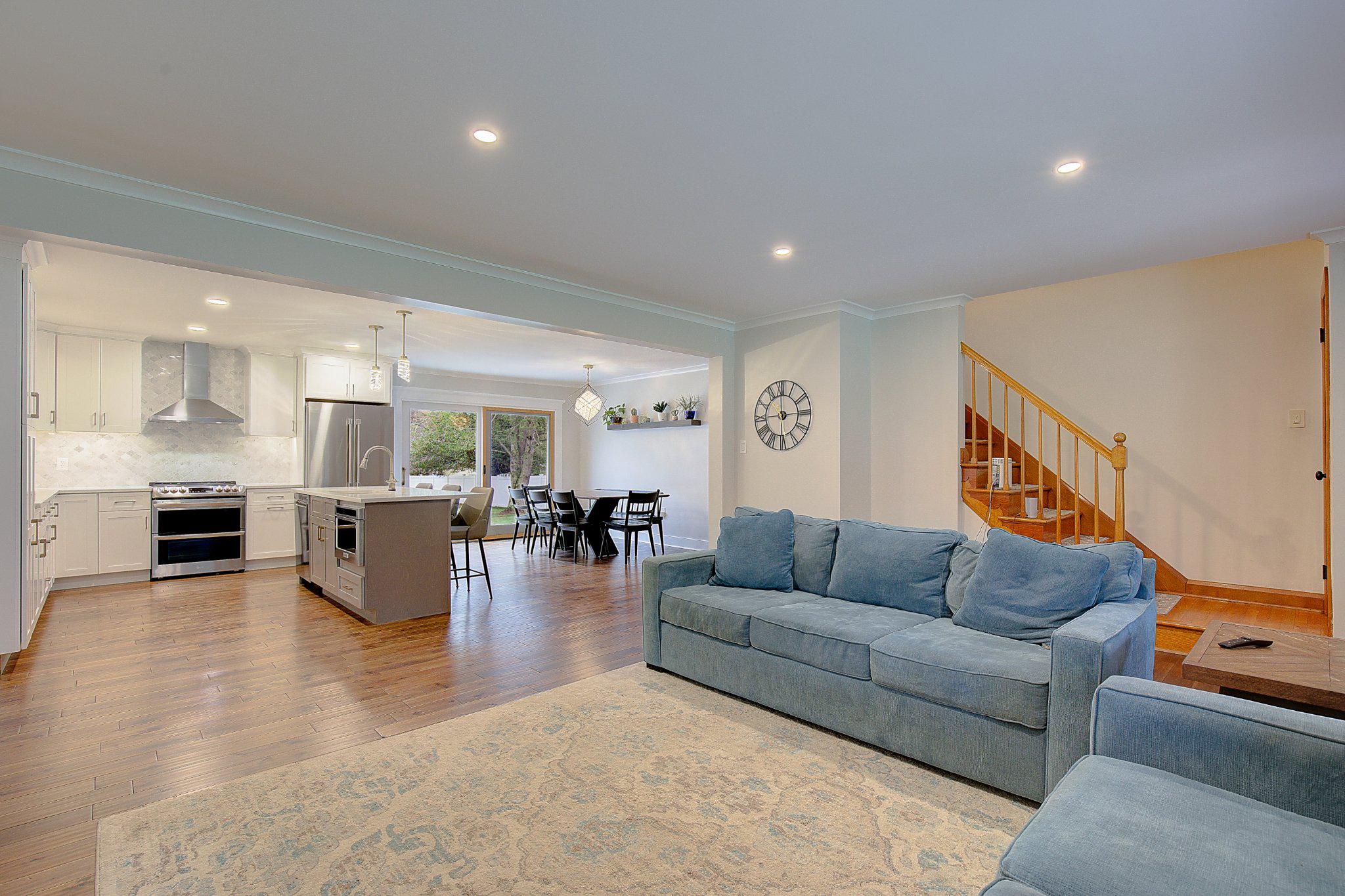 818 CEDARCROFT DRIVE