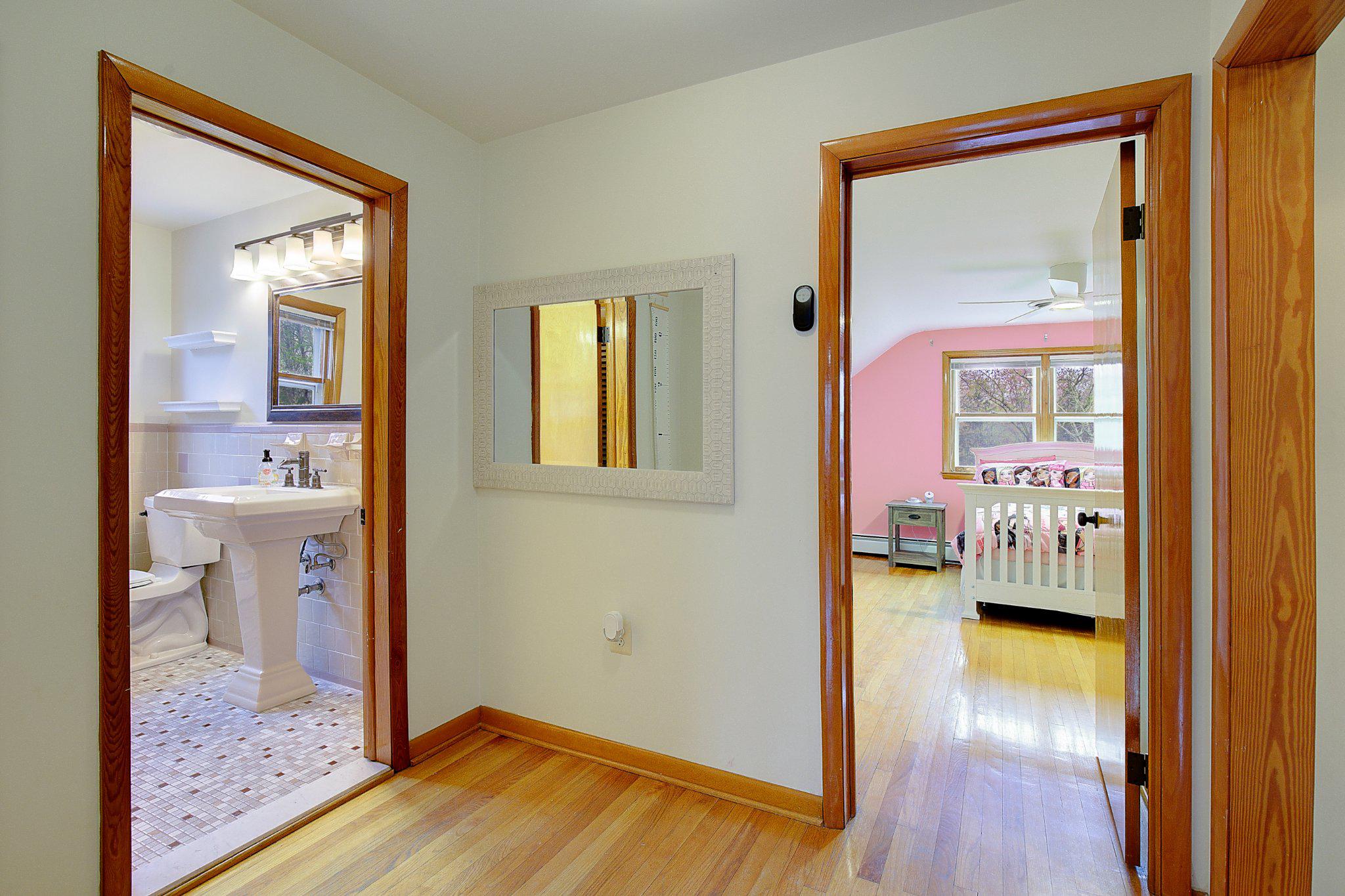818 CEDARCROFT DRIVE