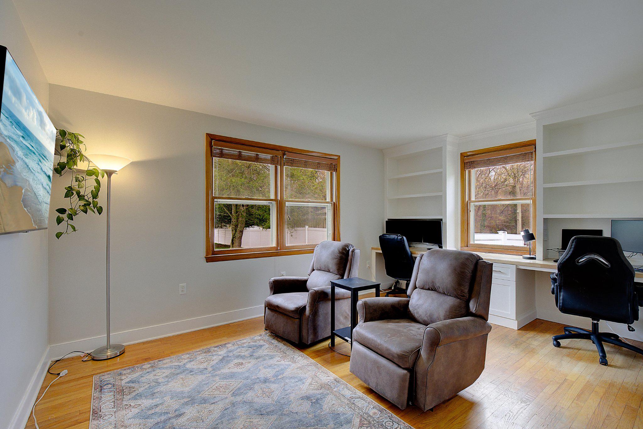 818 CEDARCROFT DRIVE