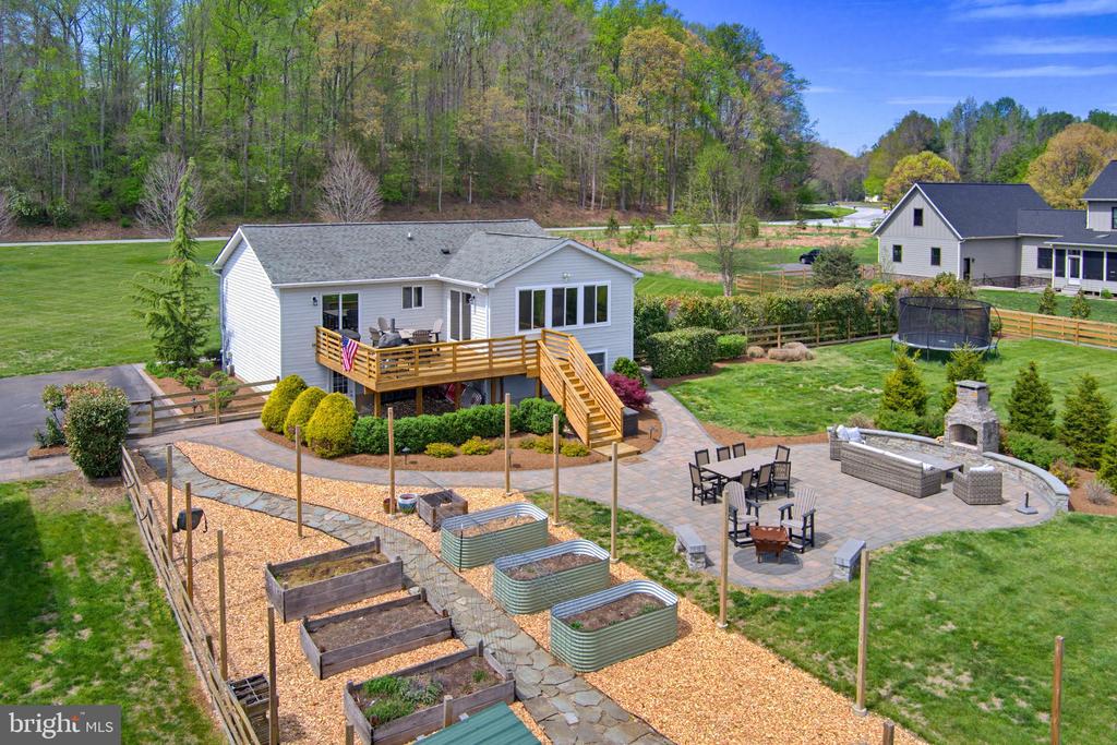 3229 BEARDS POINT ROAD