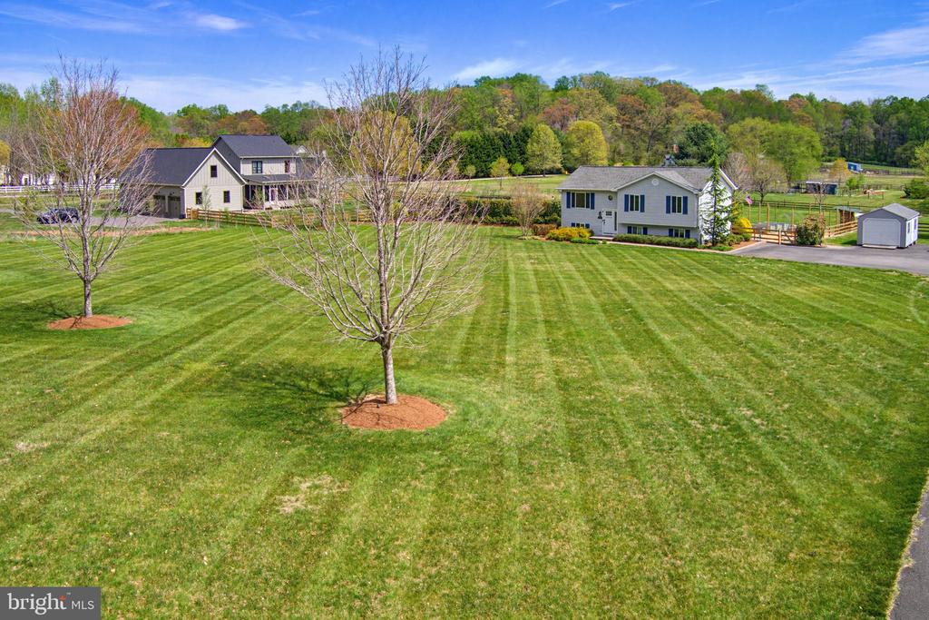 3229 BEARDS POINT ROAD