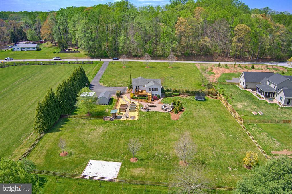 3229 BEARDS POINT ROAD
